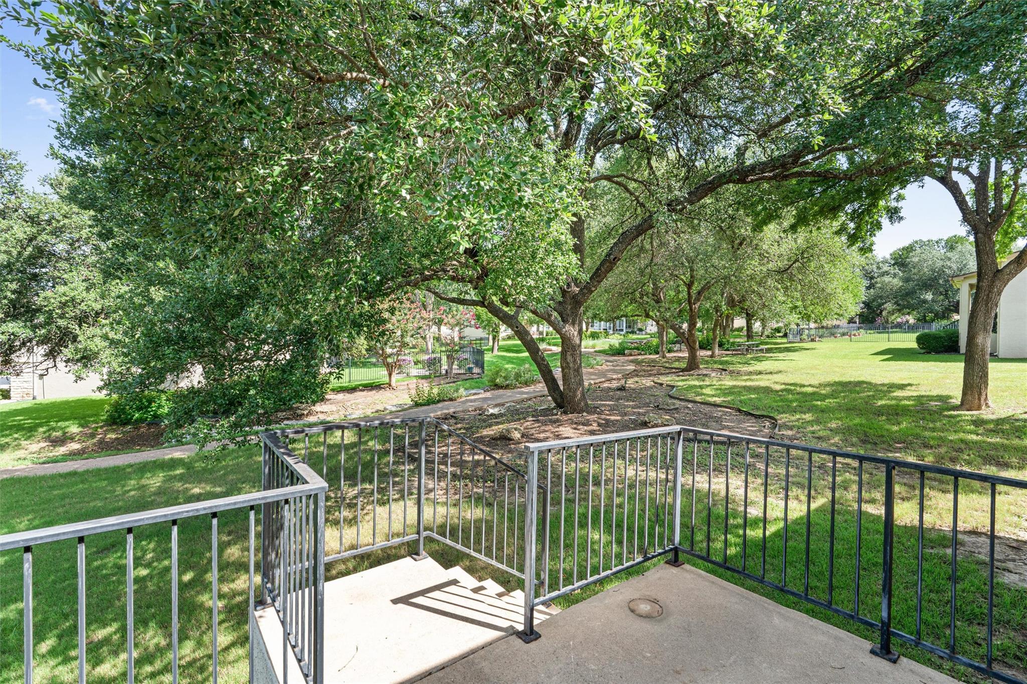 121 Larkspur Ln, Georgetown, TX 78633