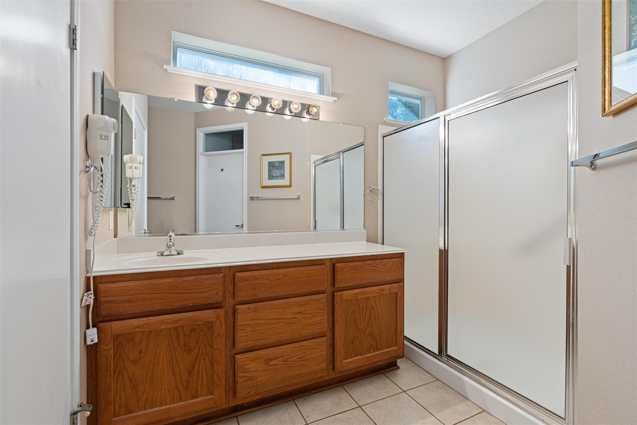 121 Larkspur Ln, Georgetown, TX 78633