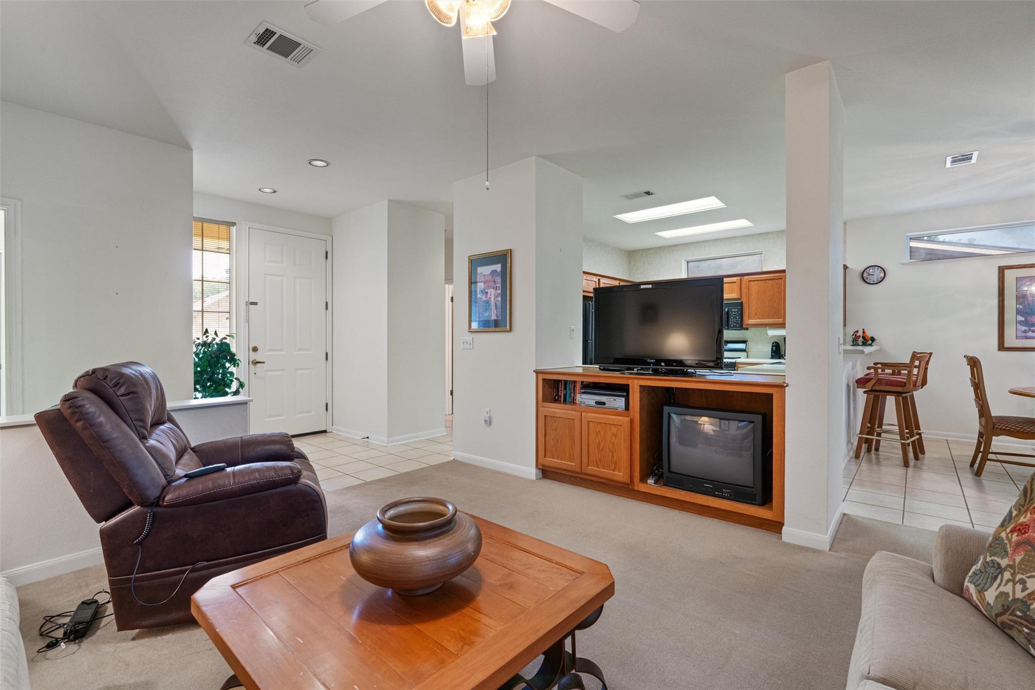 121 Larkspur Ln, Georgetown, TX 78633