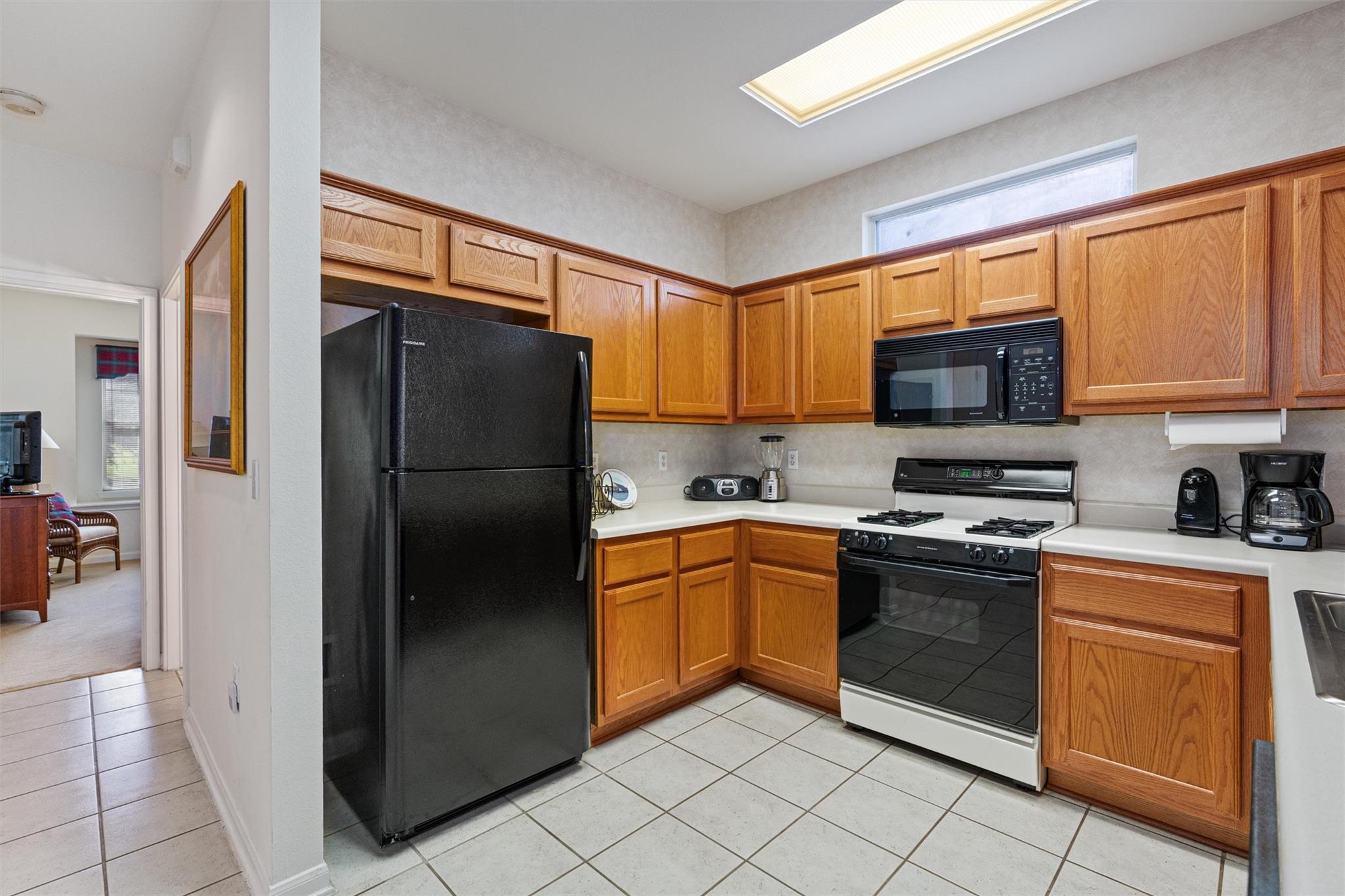 121 Larkspur Ln, Georgetown, TX 78633