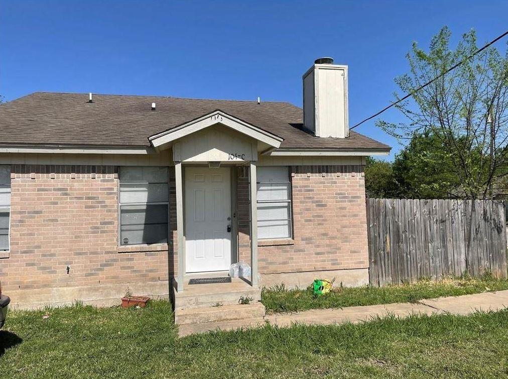 104 Jim Cage Ln # C, Hutto, TX 78634