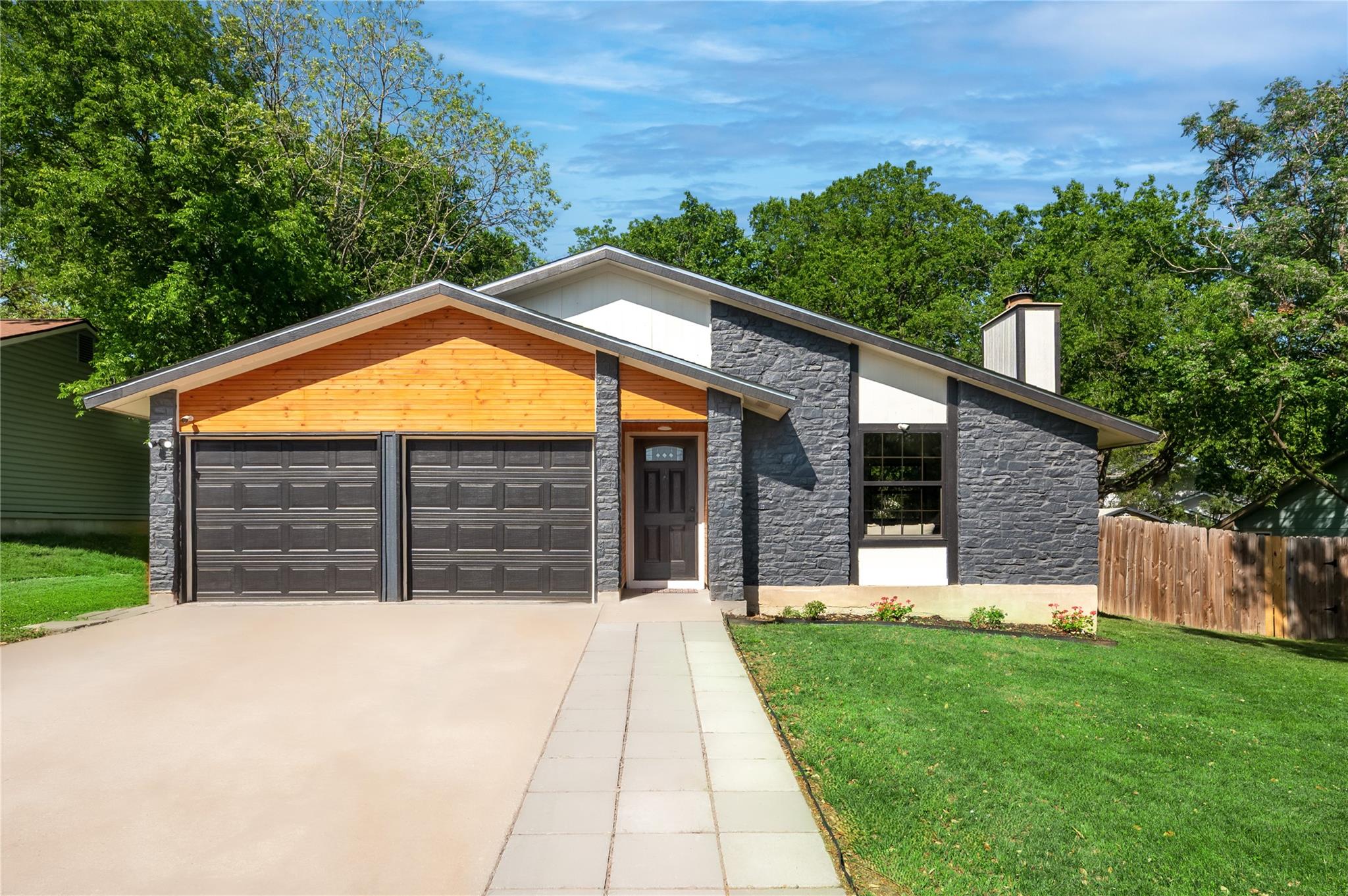 7803 Manassas Dr, Austin, TX 78745