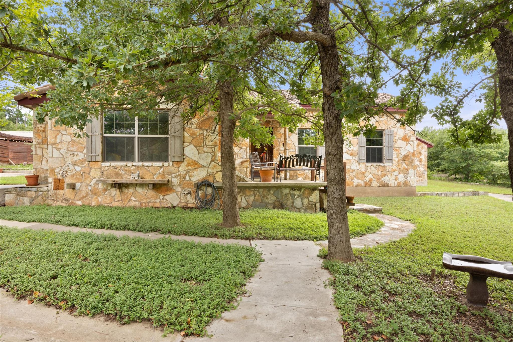 411 Kaanapali Ln, Bastrop, TX 78602