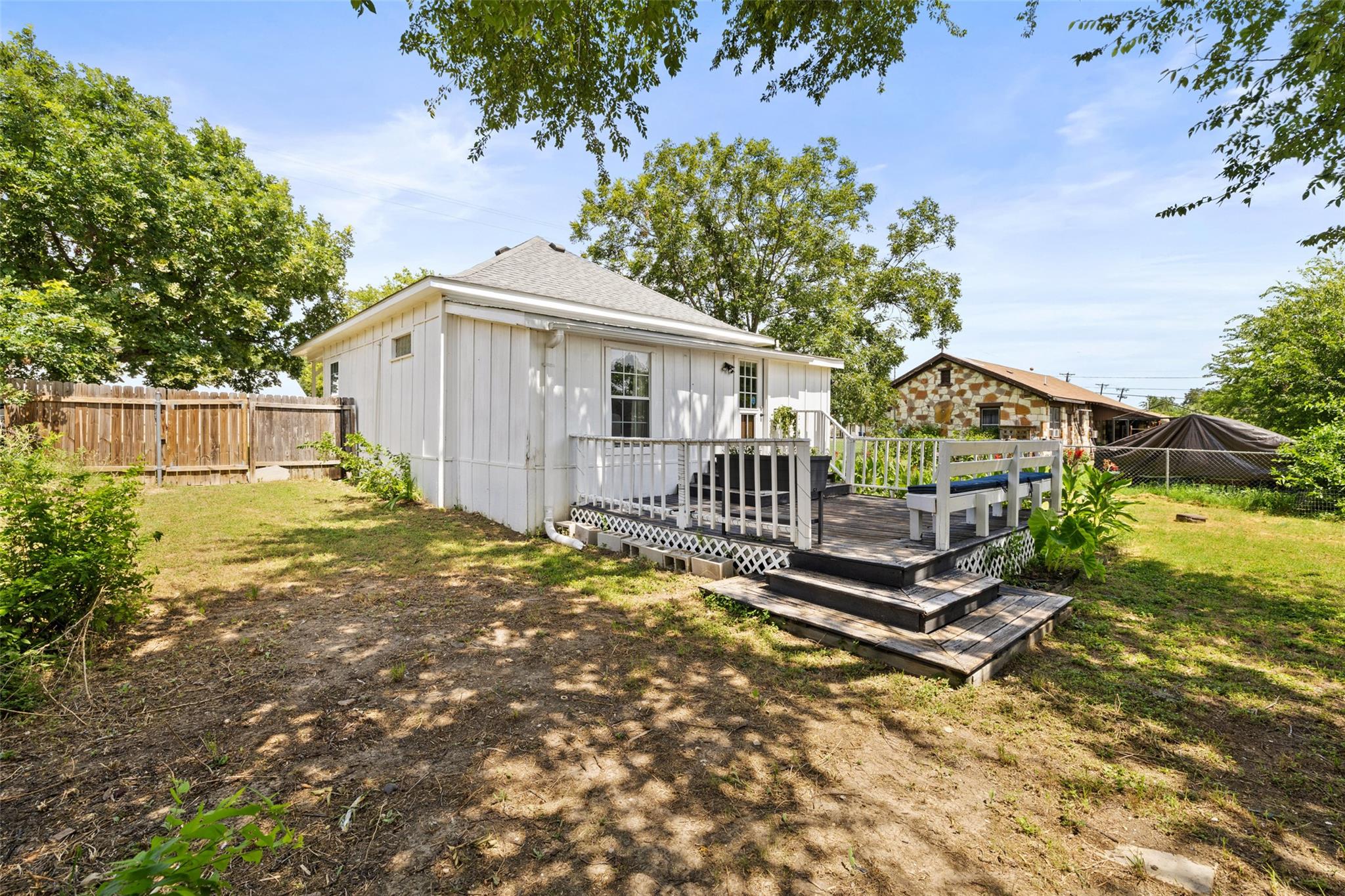 202 Brewster Ave, Florence, TX 76527