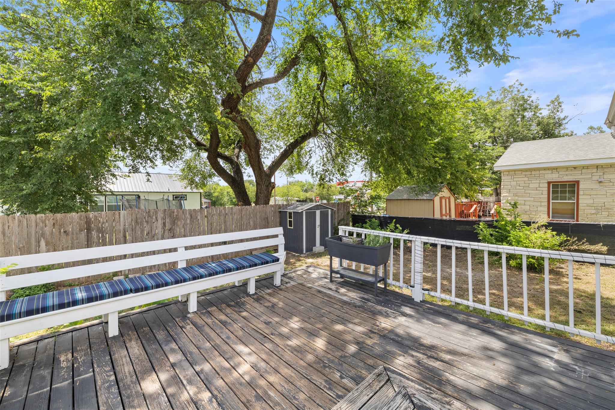 202 Brewster Ave, Florence, TX 76527