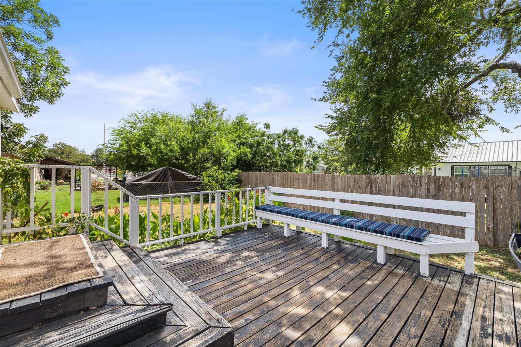 202 Brewster Ave, Florence, TX 76527