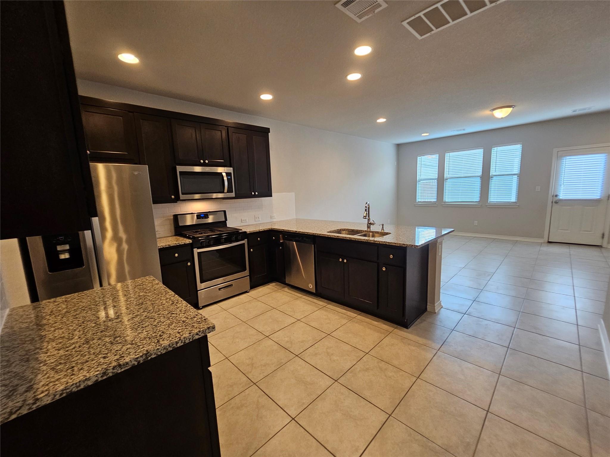 1721 Artesian Springs Xing, Leander, TX 78641