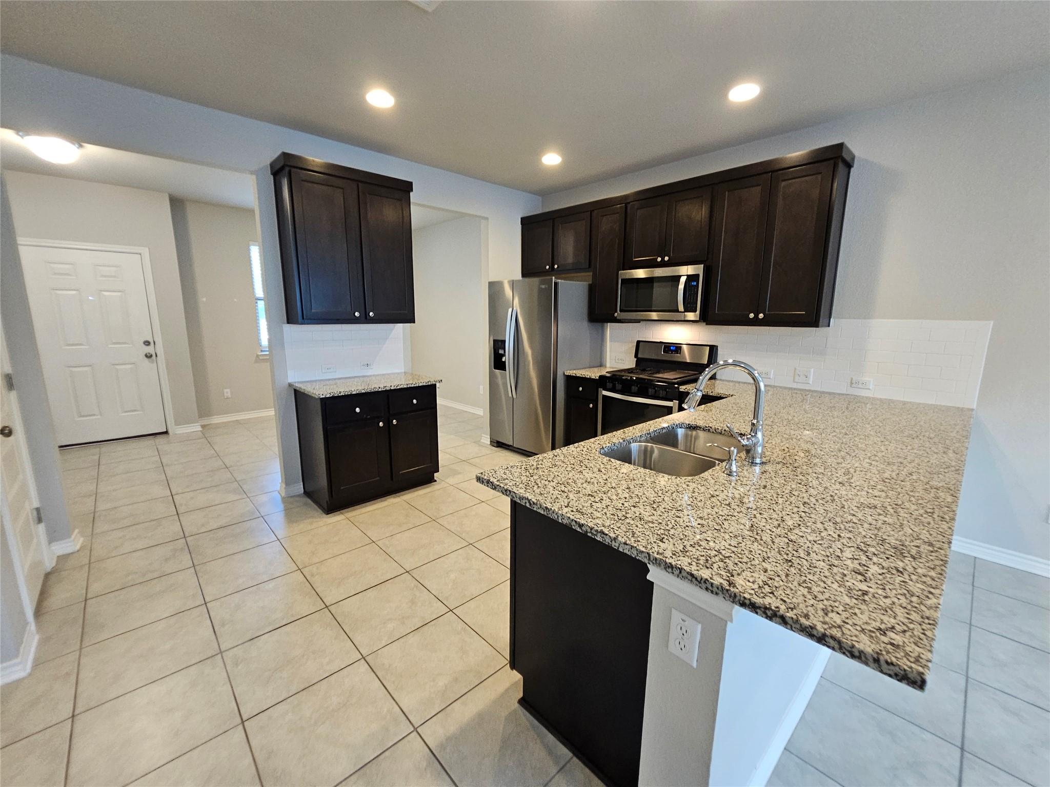1721 Artesian Springs Xing, Leander, TX 78641