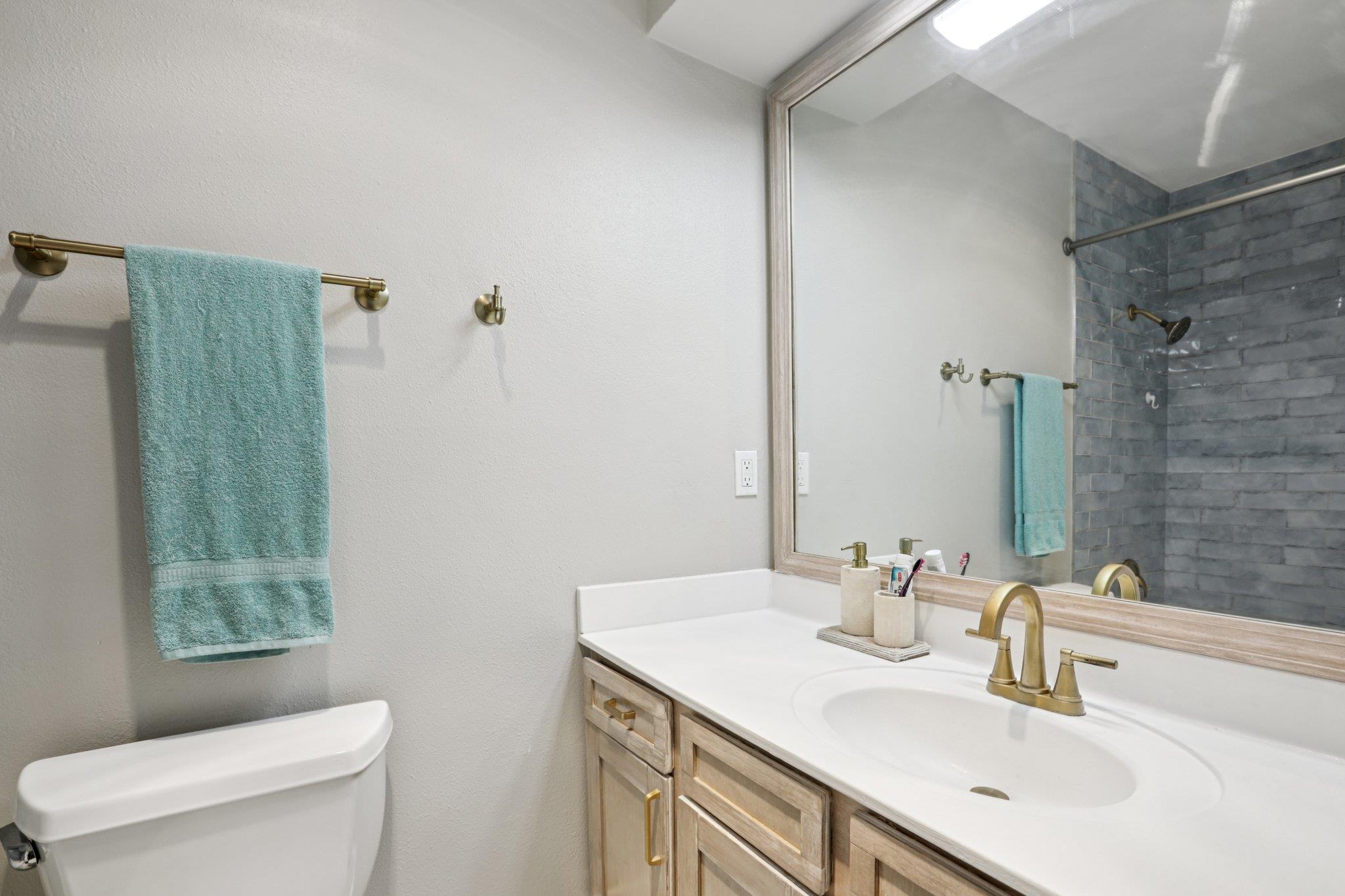 8400 Jamestown Dr # 536, Austin, TX 78758