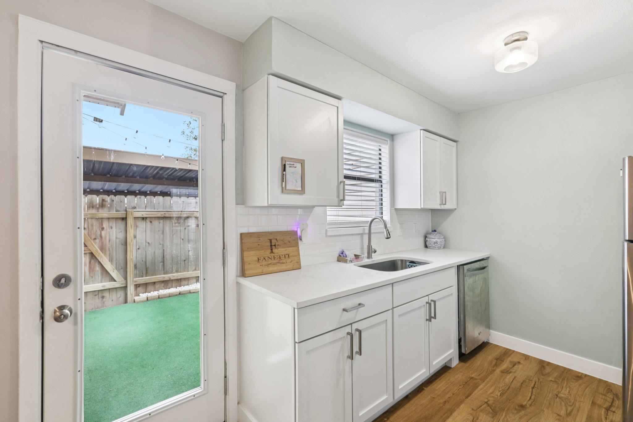 8400 Jamestown Dr # 536, Austin, TX 78758