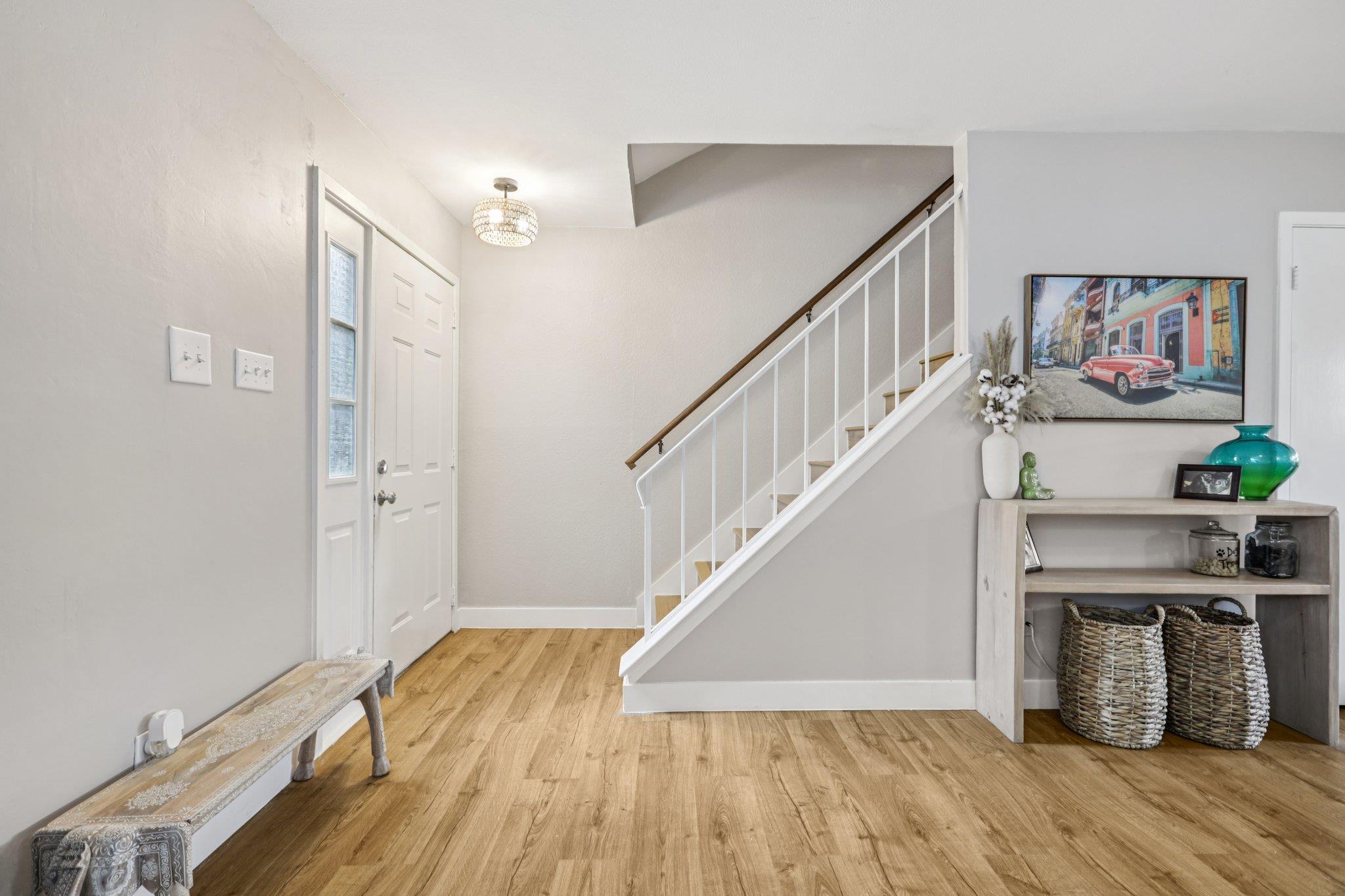 8400 Jamestown Dr # 536, Austin, TX 78758