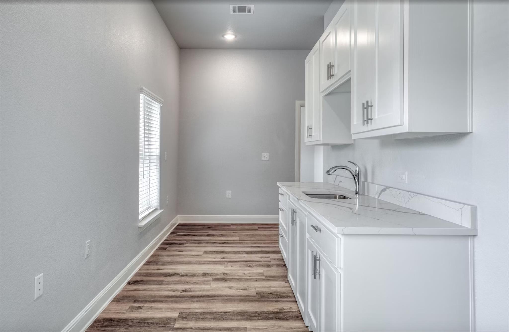 2200 N AW Grimes Blvd # 410, Round Rock, TX 78665