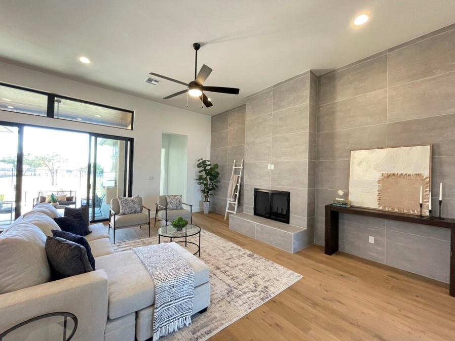 2317 Kahala Sunset Dr, Spicewood, TX 78669