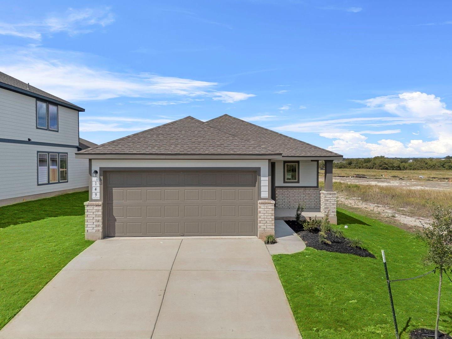 149 Hatari Trl, Jarrell, TX 76537