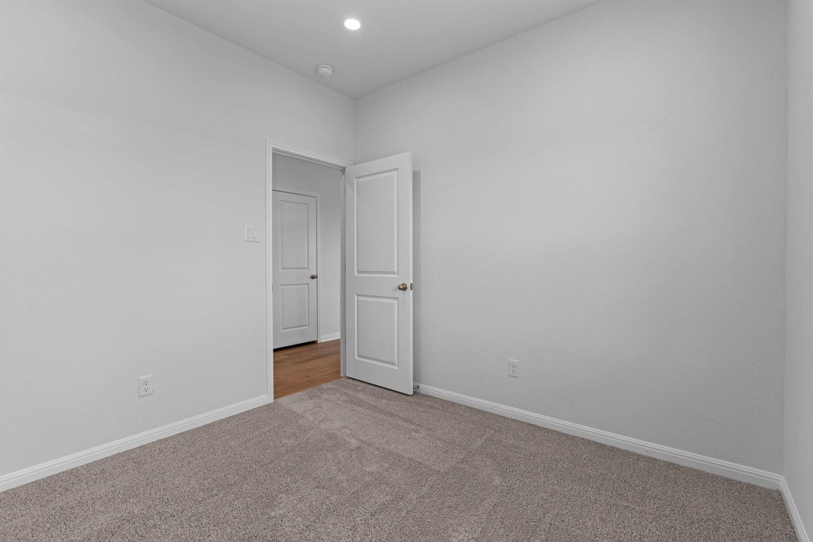 149 Hatari Trl, Jarrell, TX 76537