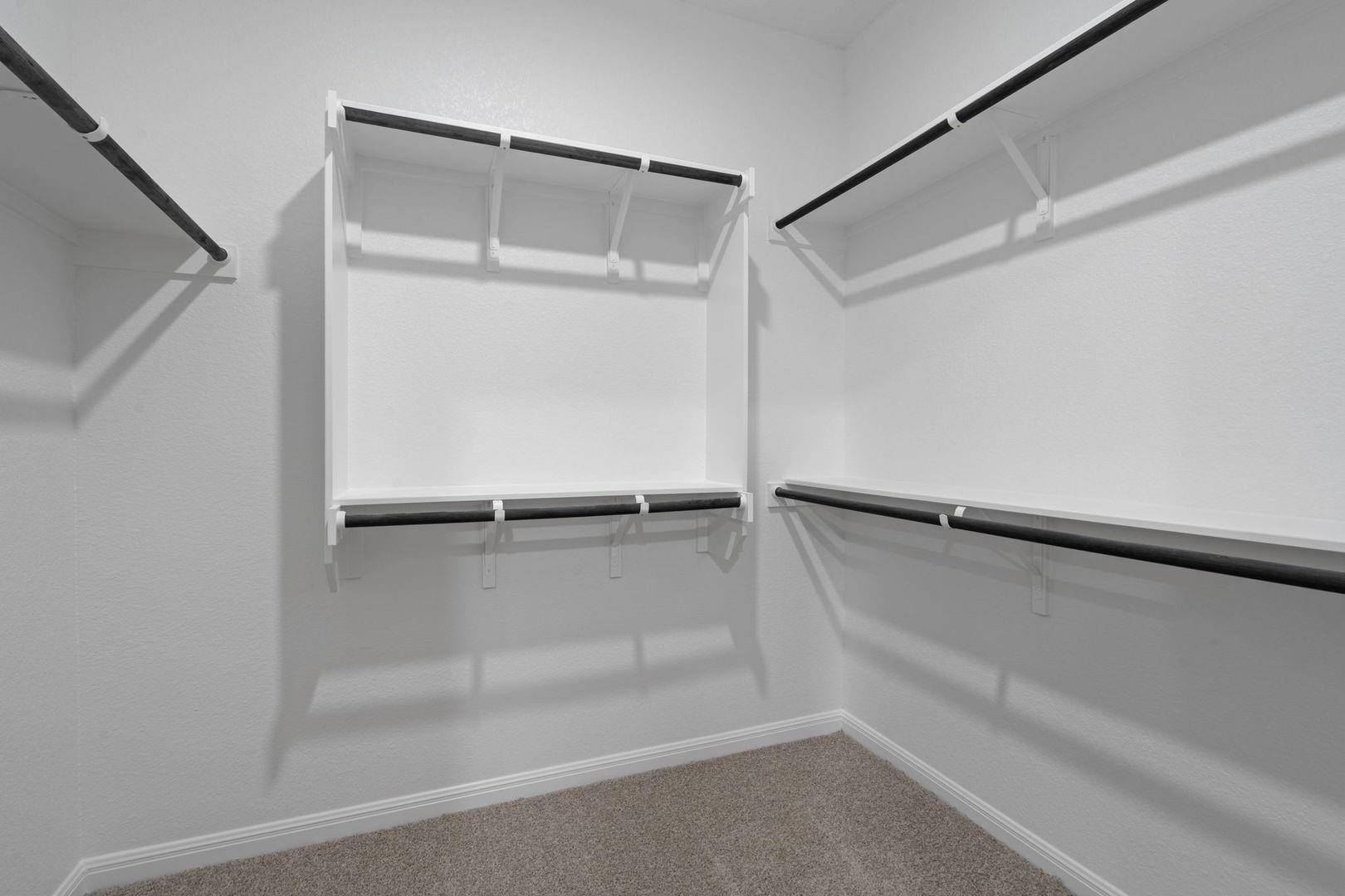 141 Hatari Trl, Jarrell, TX 76537