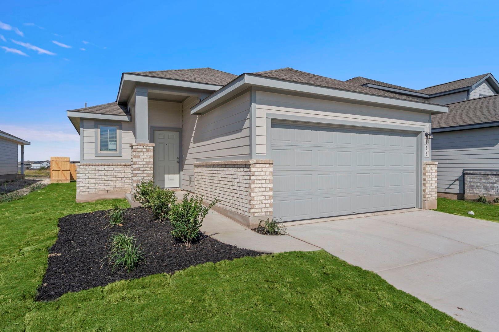 133 Hatari Trl, Jarrell, TX 76537