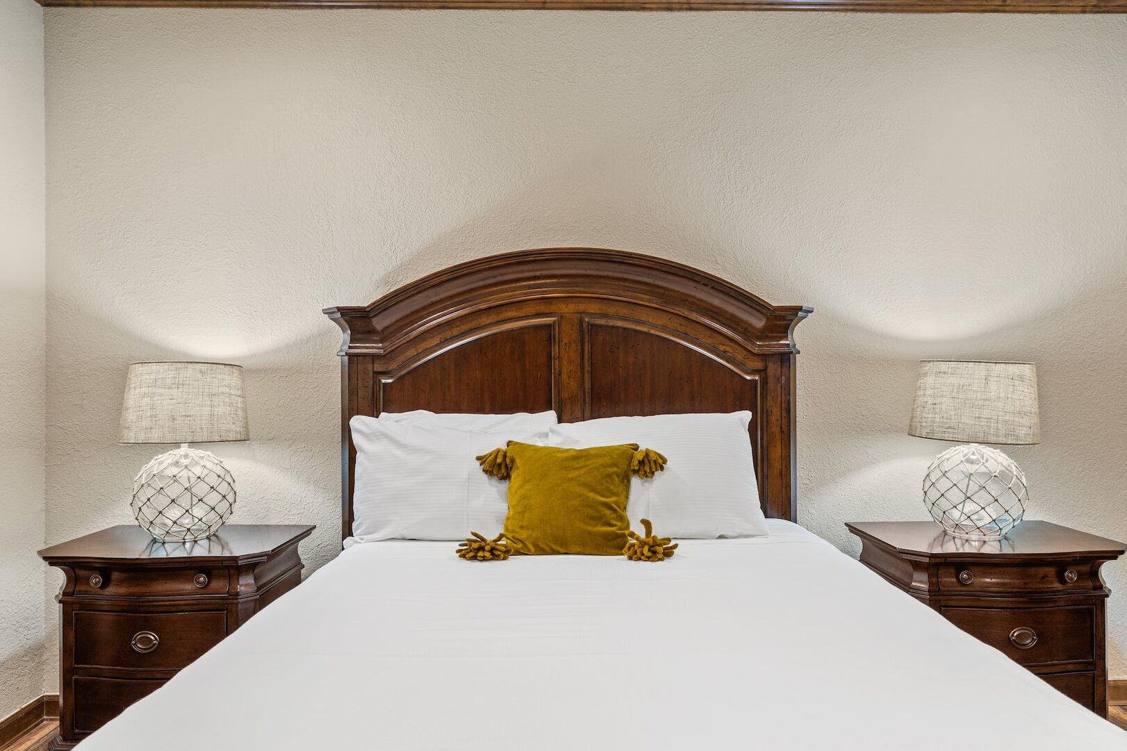 925 Challenger, Lakeway, TX 78734