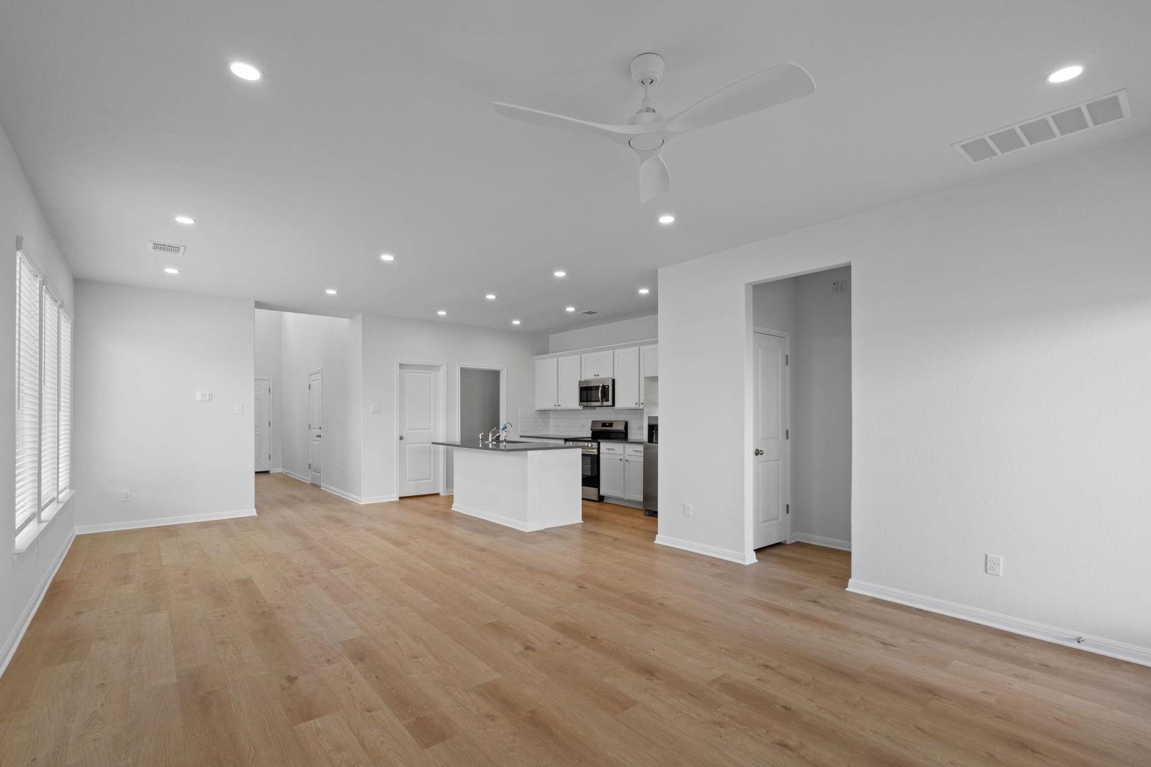 145 Hatari Trl, Jarrell, TX 76537