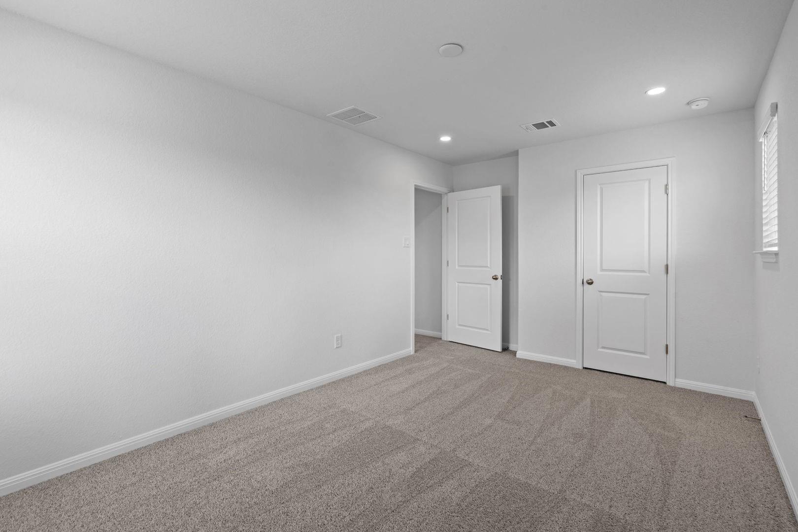 145 Hatari Trl, Jarrell, TX 76537