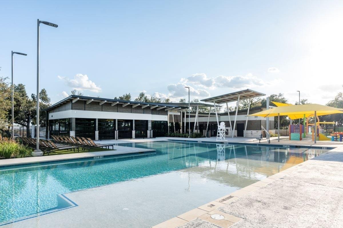 145 Hatari Trl, Jarrell, TX 76537