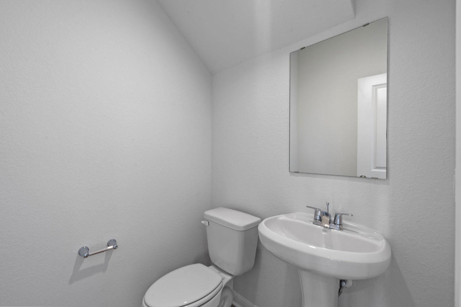 145 Hatari Trl, Jarrell, TX 76537