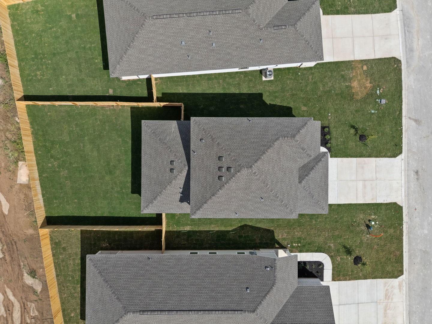 145 Hatari Trl, Jarrell, TX 76537