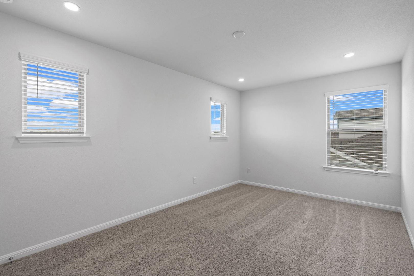 145 Hatari Trl, Jarrell, TX 76537