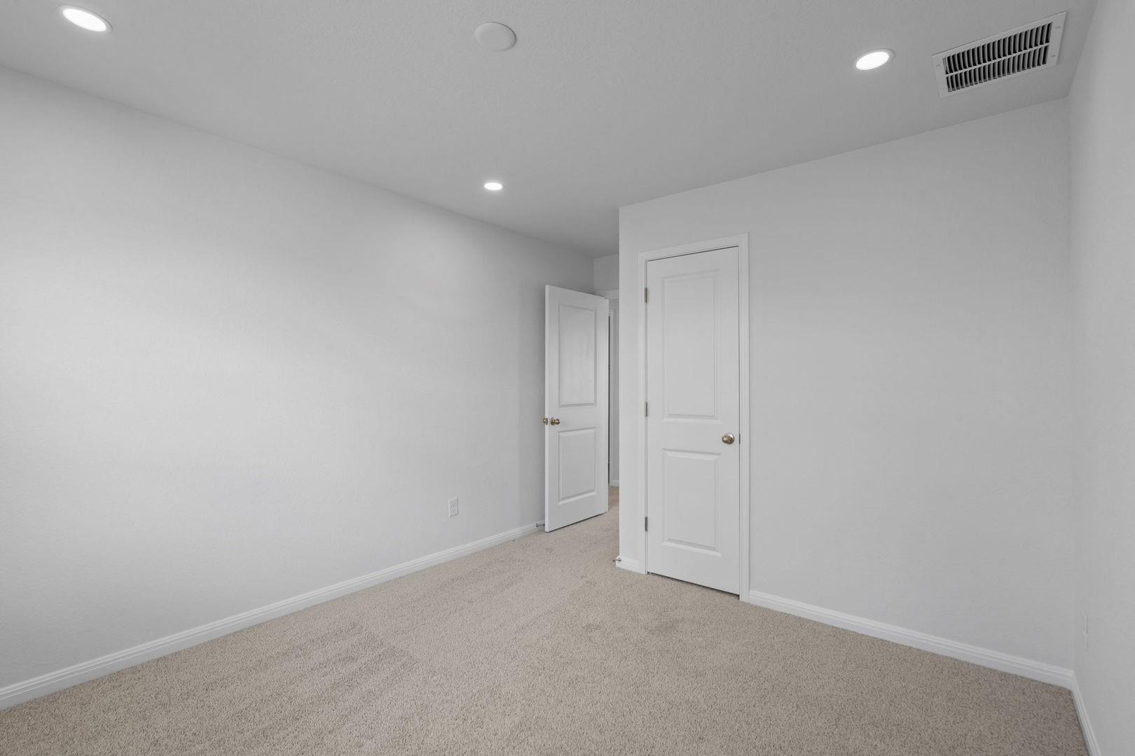 137 Hatari Trl, Jarrell, TX 76537