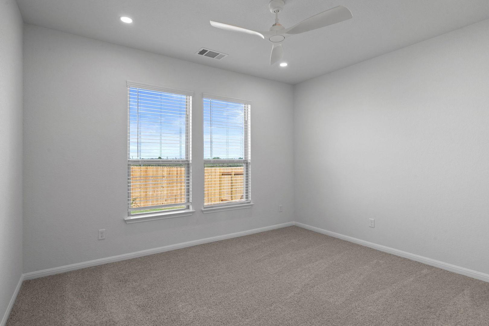 137 Hatari Trl, Jarrell, TX 76537