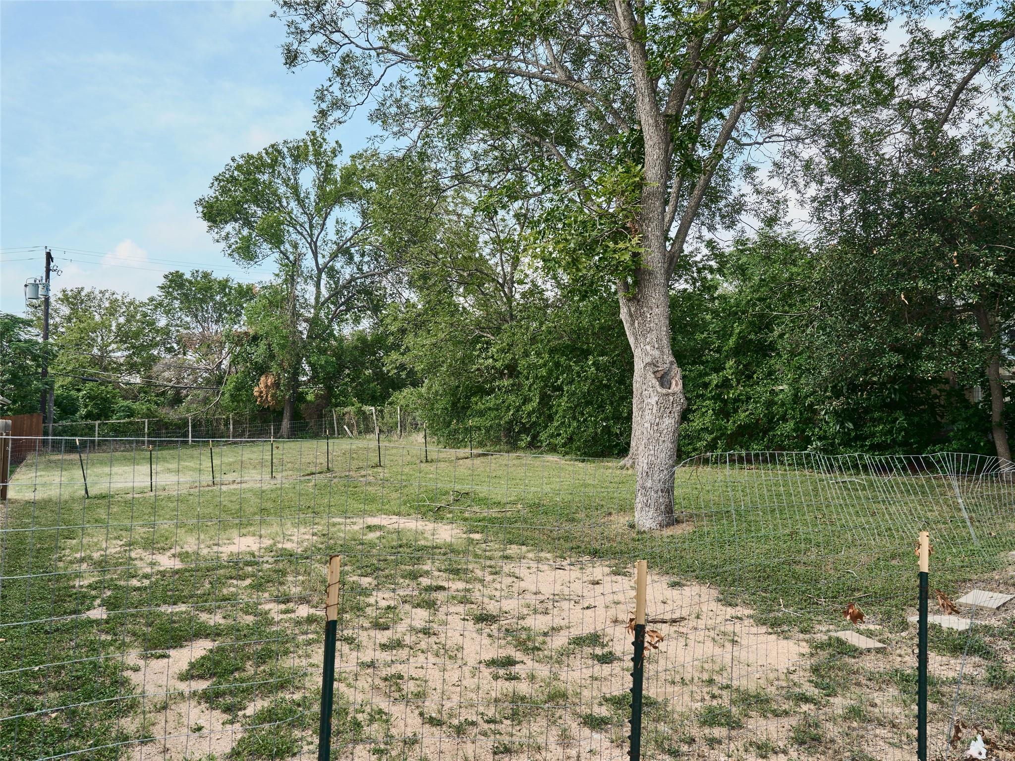 2817 E 22nd St, Austin, TX 78722