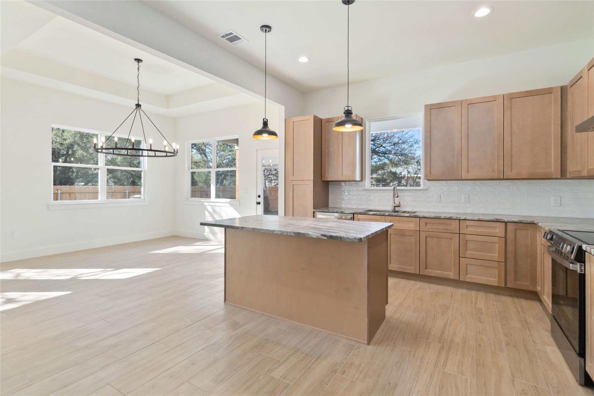 17 Stardust Cir, Wimberley, TX 78676