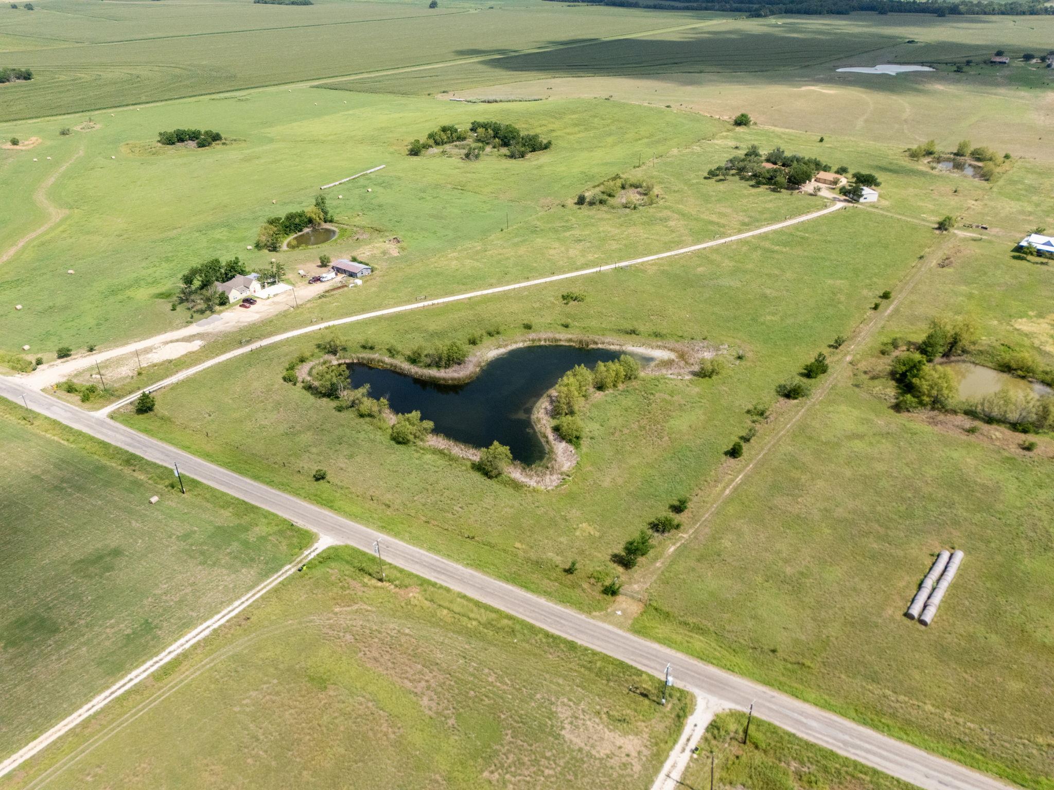 800 County Road 458 Rd, Coupland, TX 78615