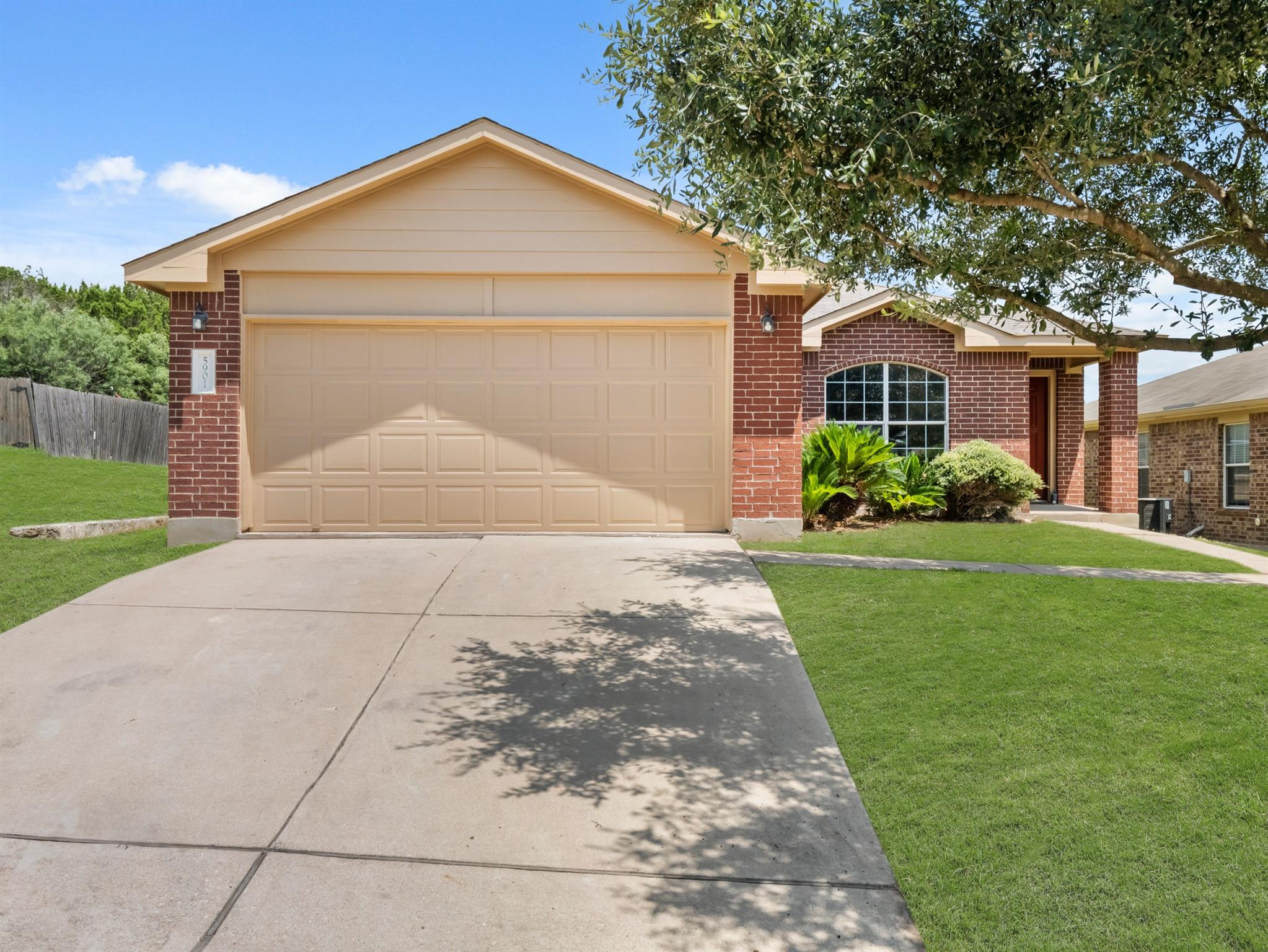 5901 Nelson Oaks Dr, Austin, TX 78724