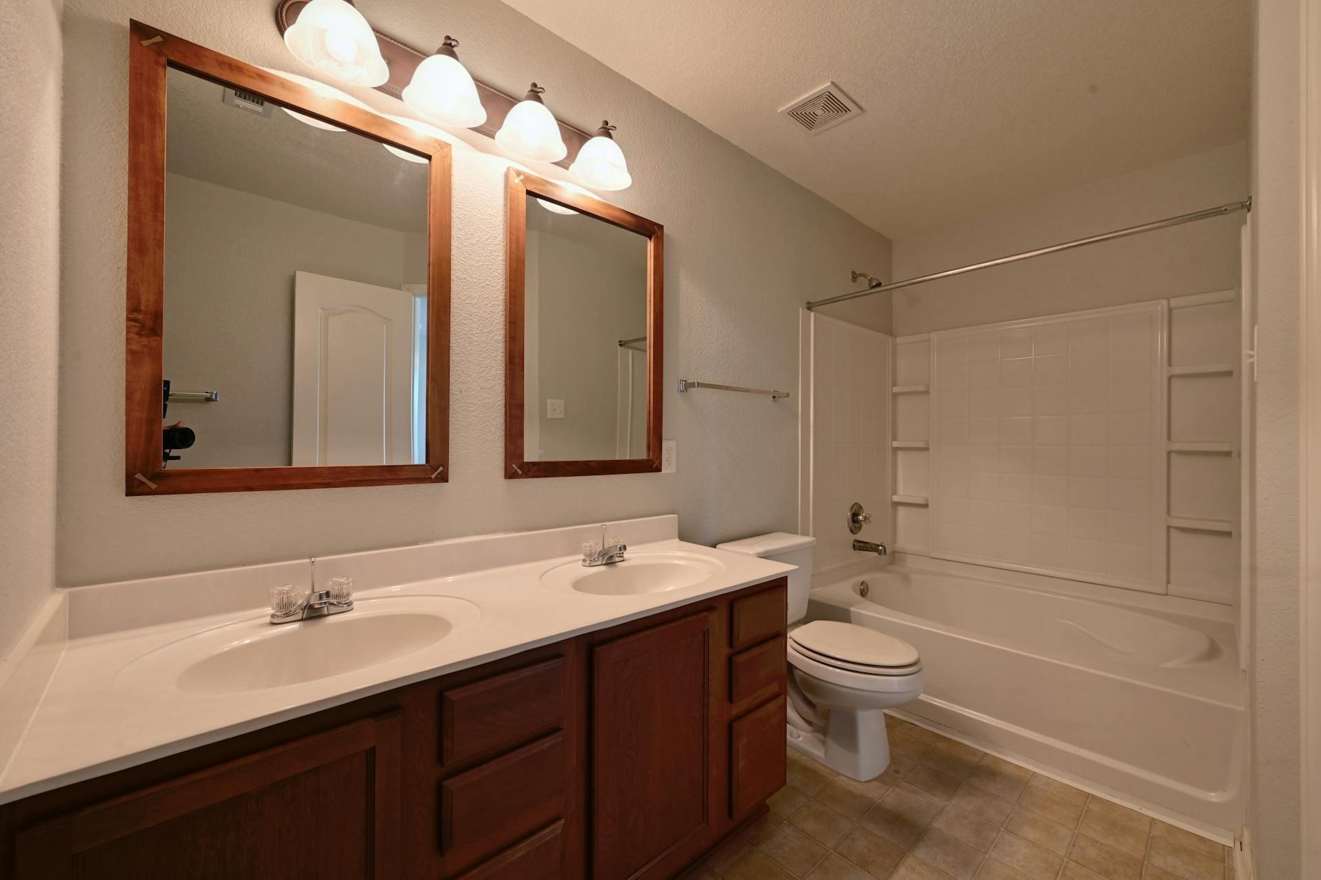 8901 Cornish Hen Cv, Austin, TX 78747