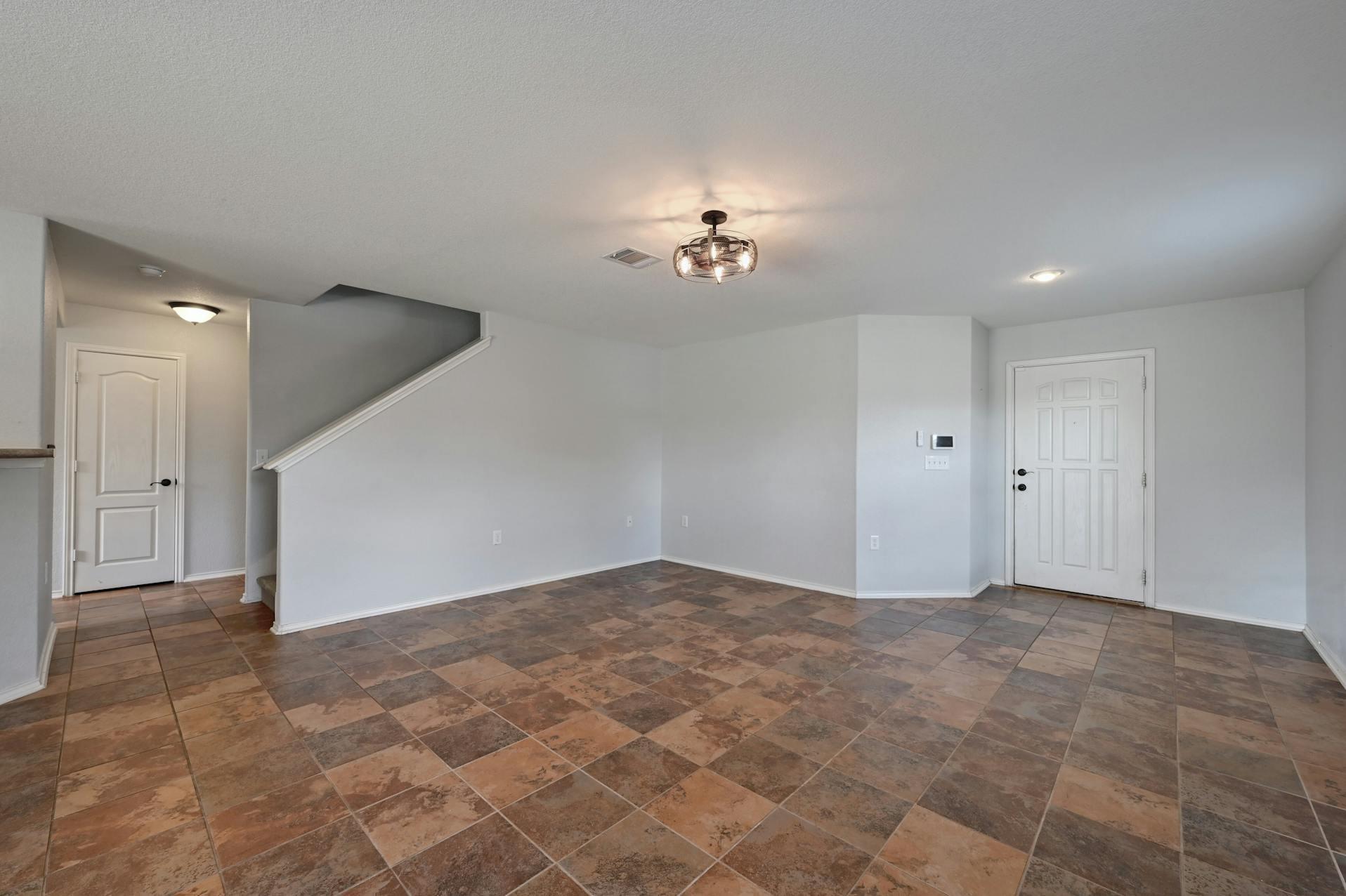 8901 Cornish Hen Cv, Austin, TX 78747