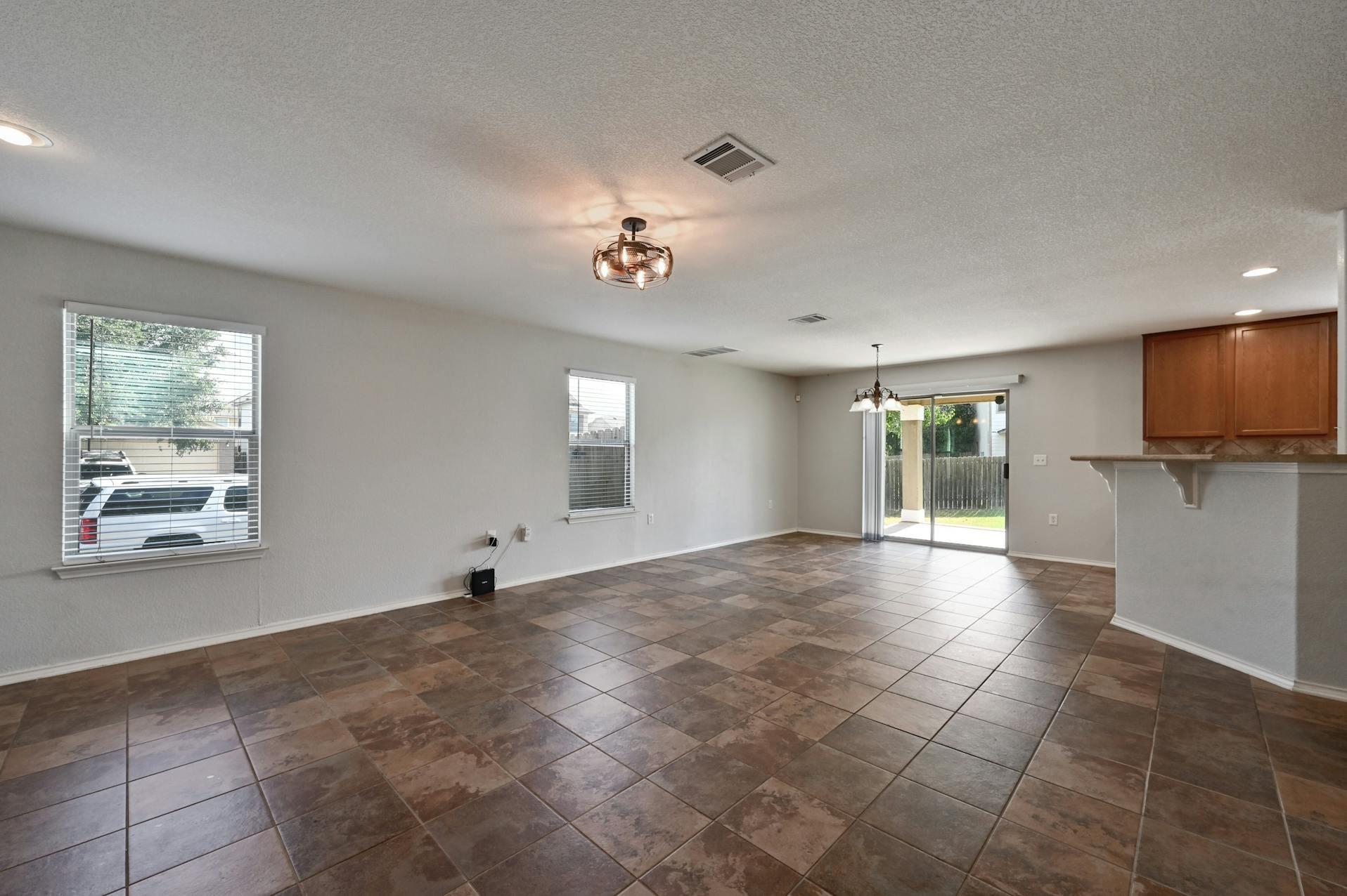 8901 Cornish Hen Cv, Austin, TX 78747