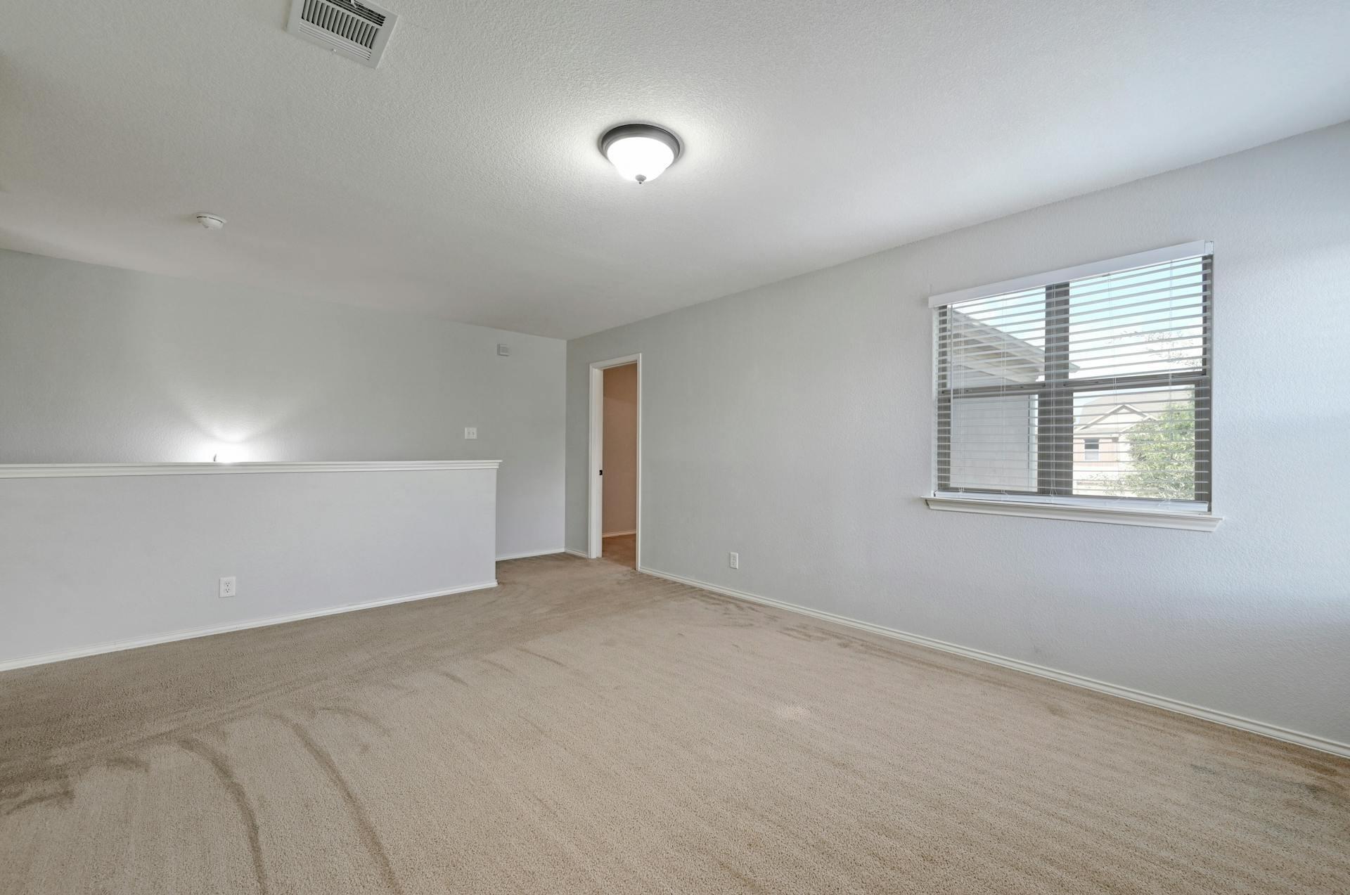 8901 Cornish Hen Cv, Austin, TX 78747