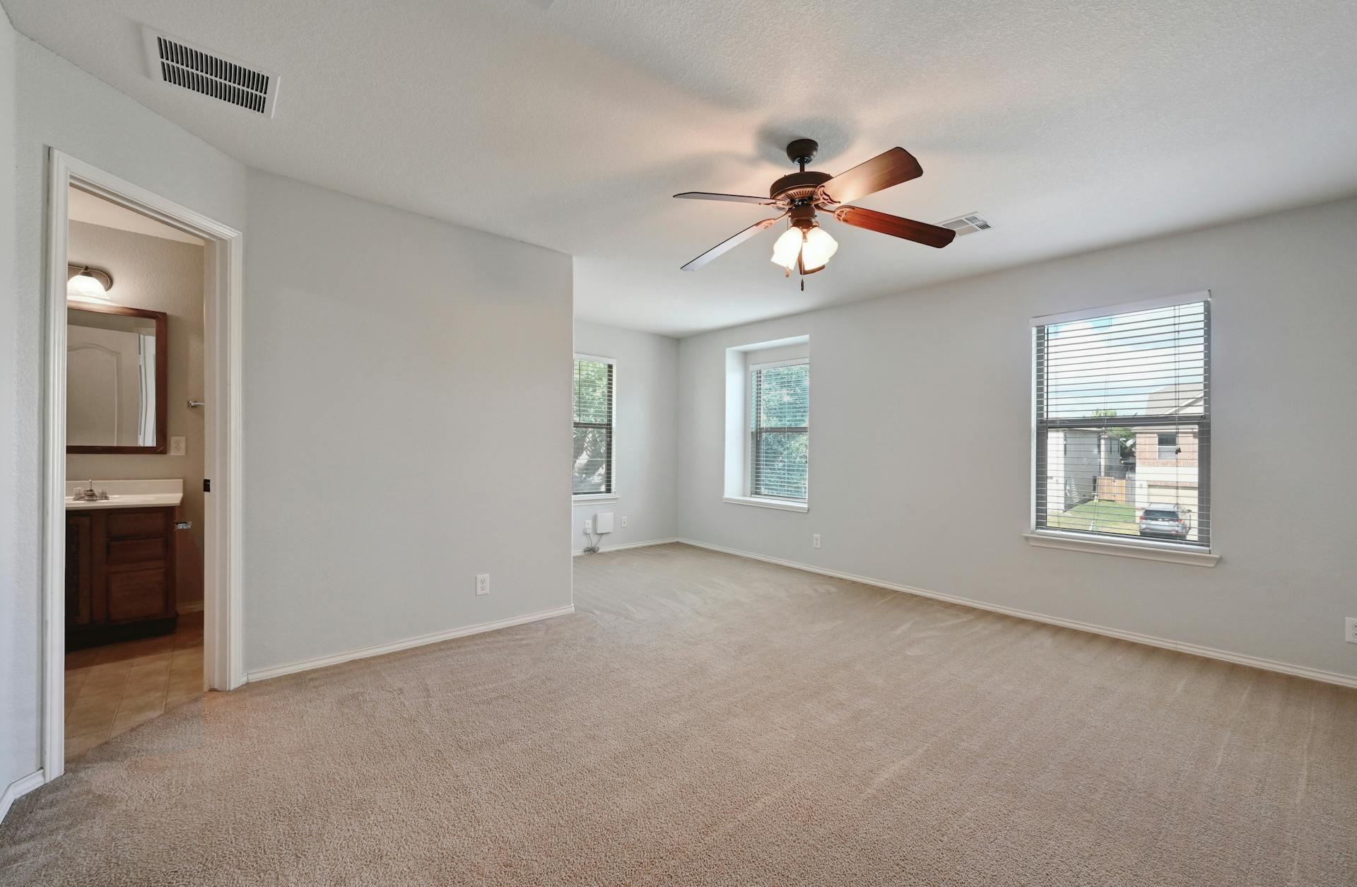 8901 Cornish Hen Cv, Austin, TX 78747