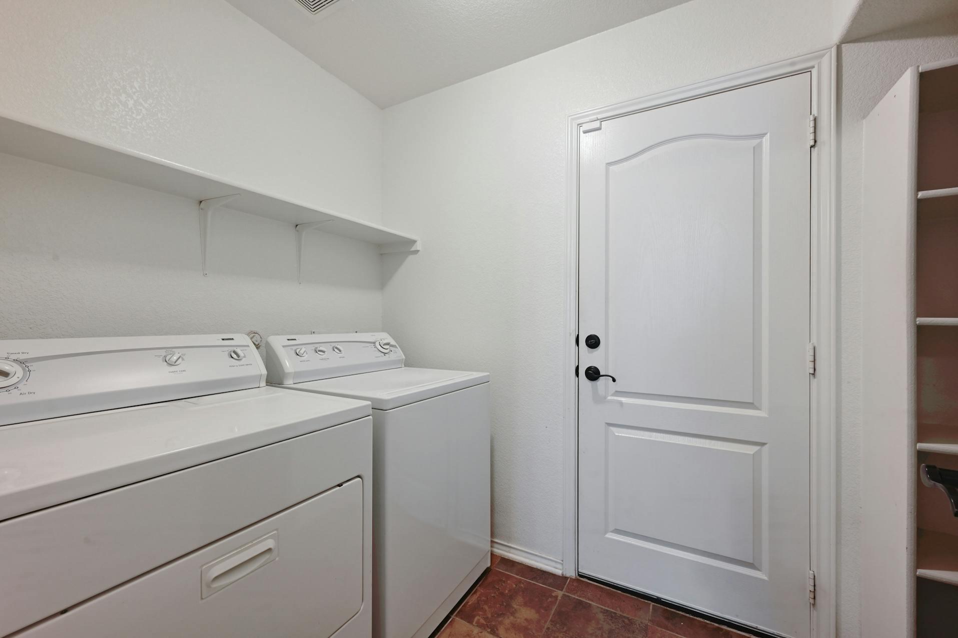 8901 Cornish Hen Cv, Austin, TX 78747