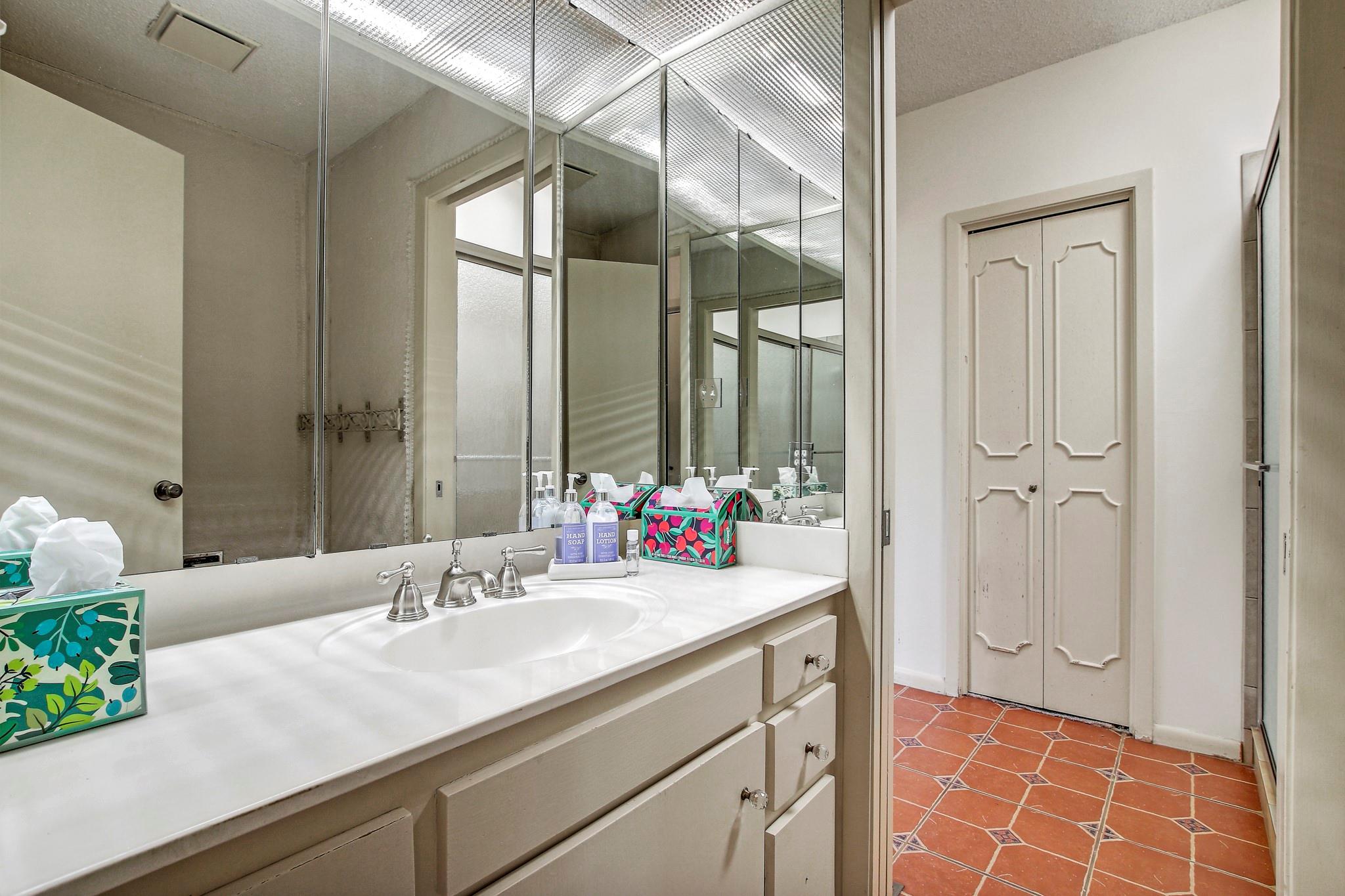 203 Ridgewood Rd, Austin, TX 78746