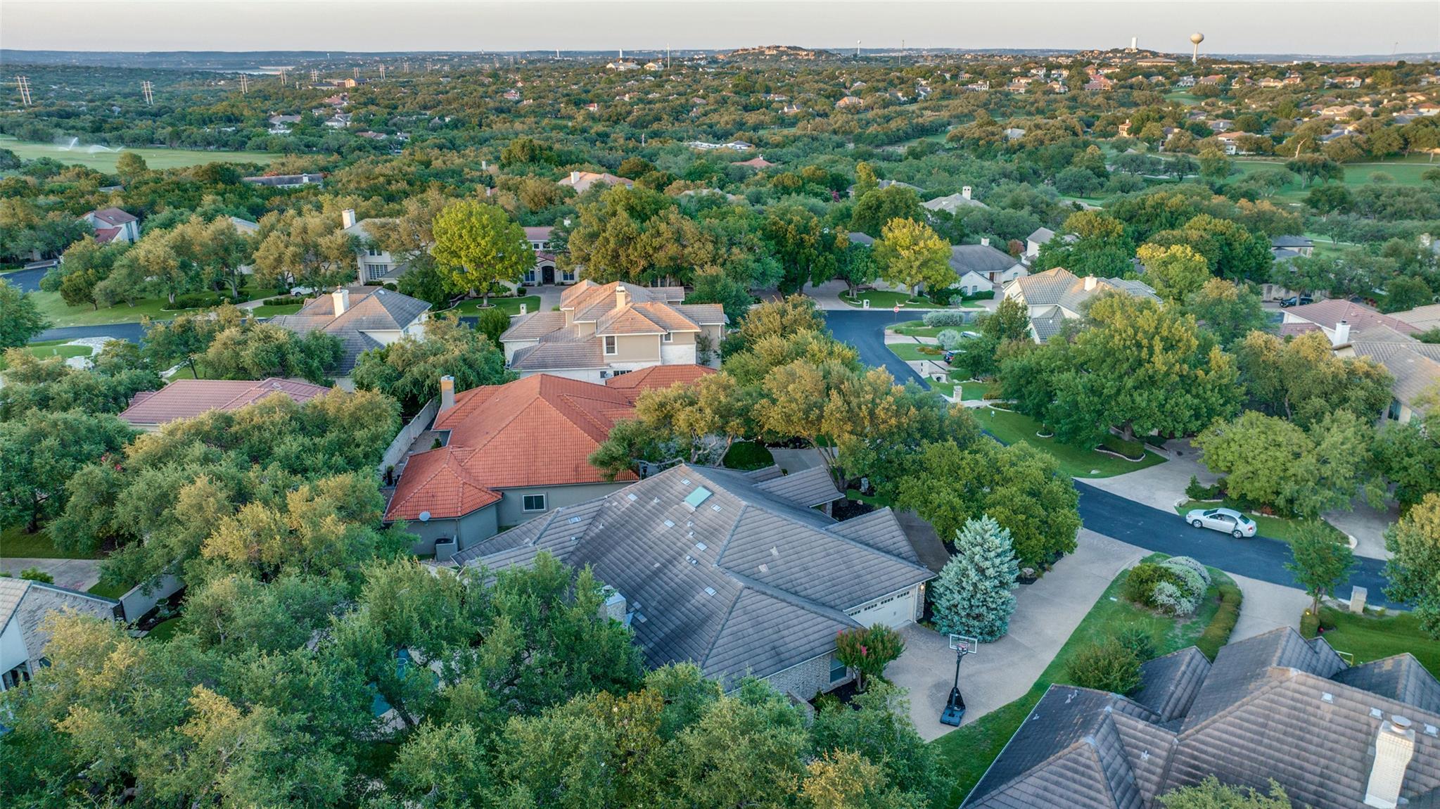 6 Stillmeadow Ct, The Hills, TX 78738