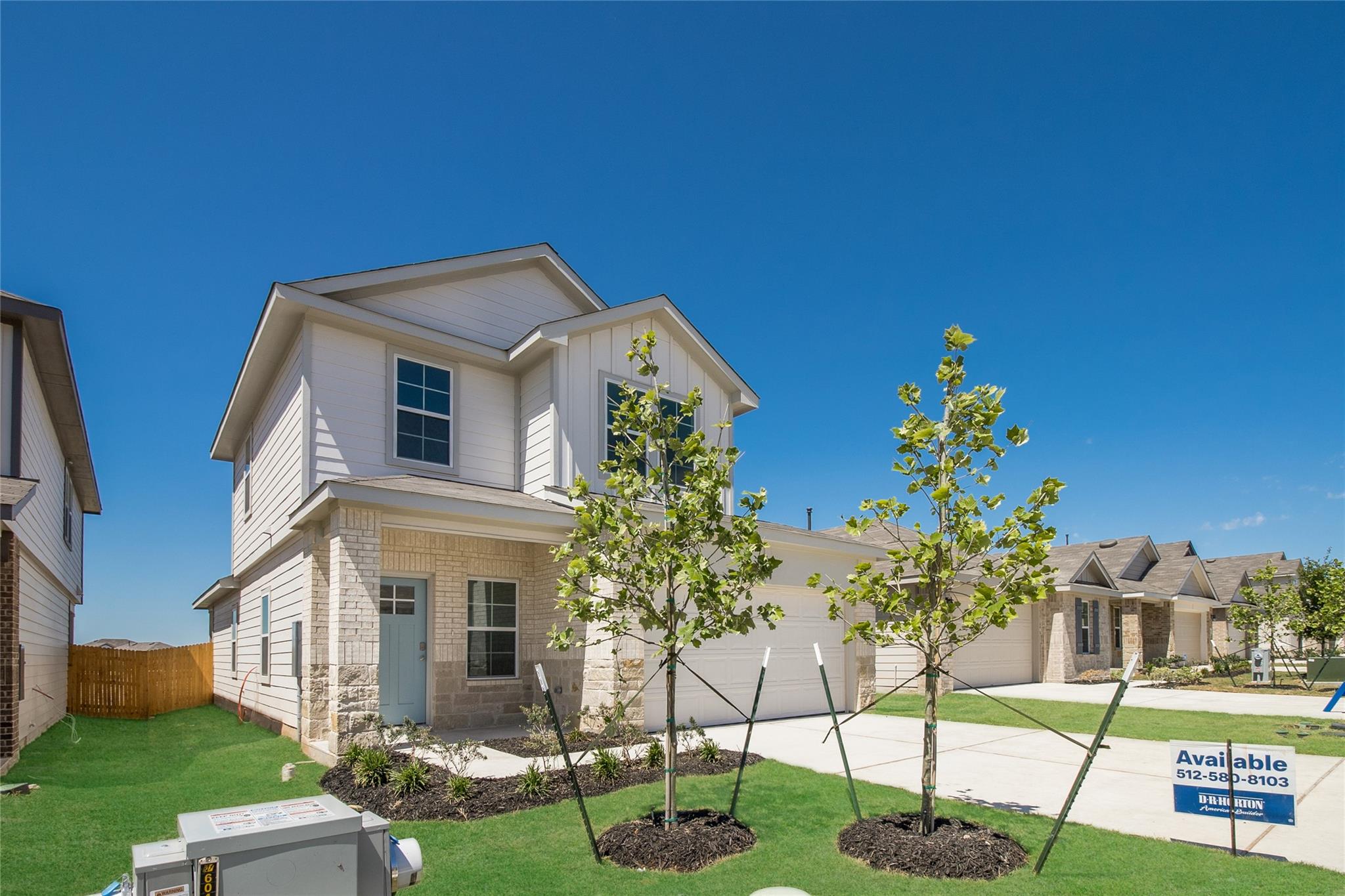 411 Mustang Lake Cir, Buda, TX 78610