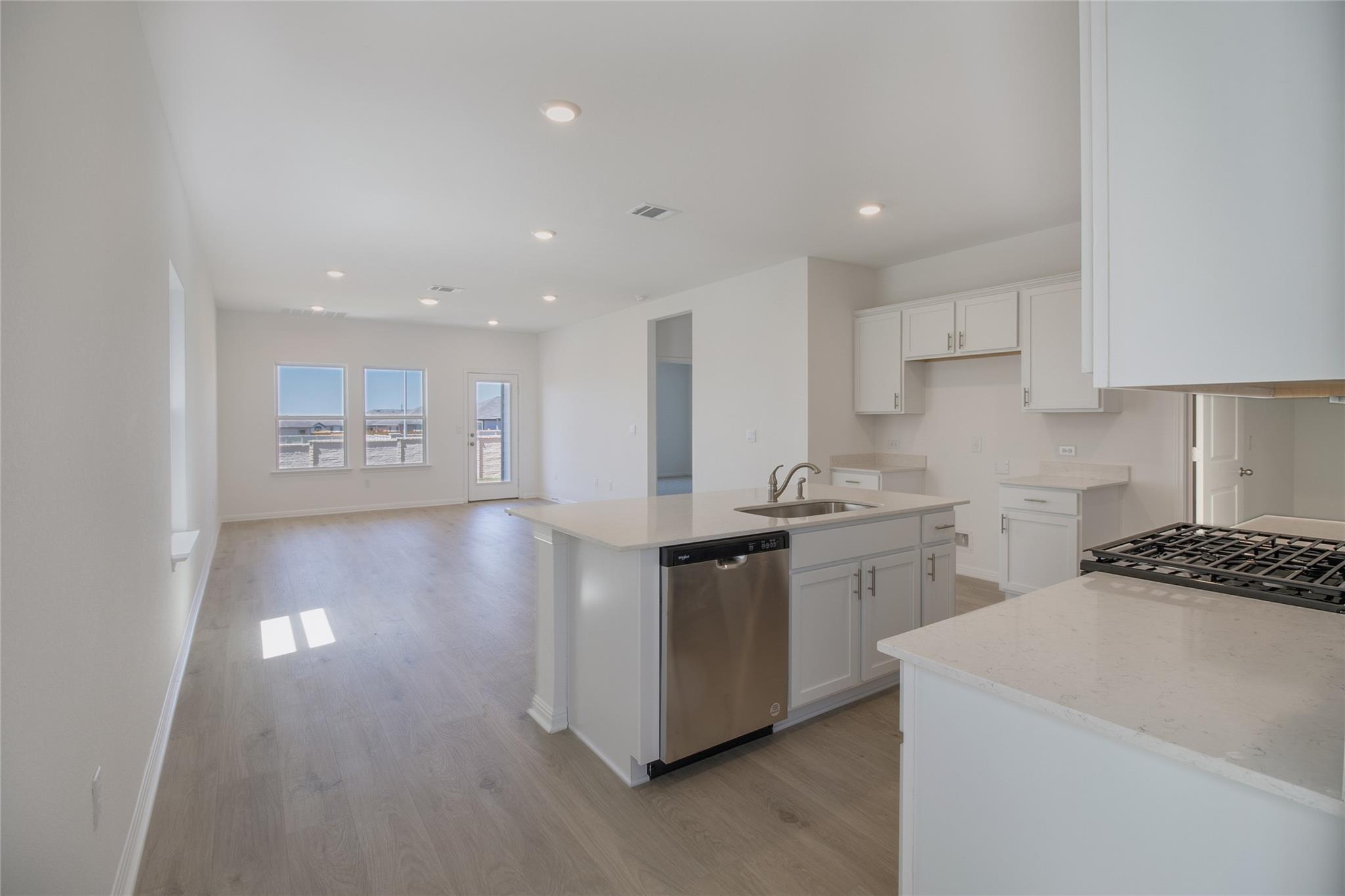 411 Mustang Lake Cir, Buda, TX 78610