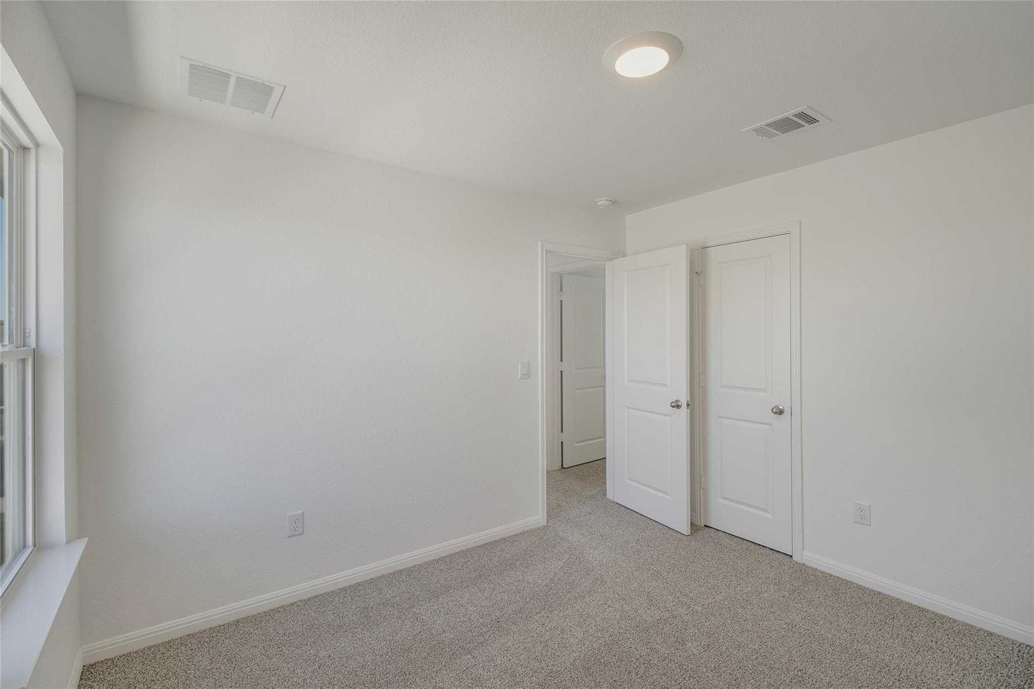 411 Mustang Lake Cir, Buda, TX 78610