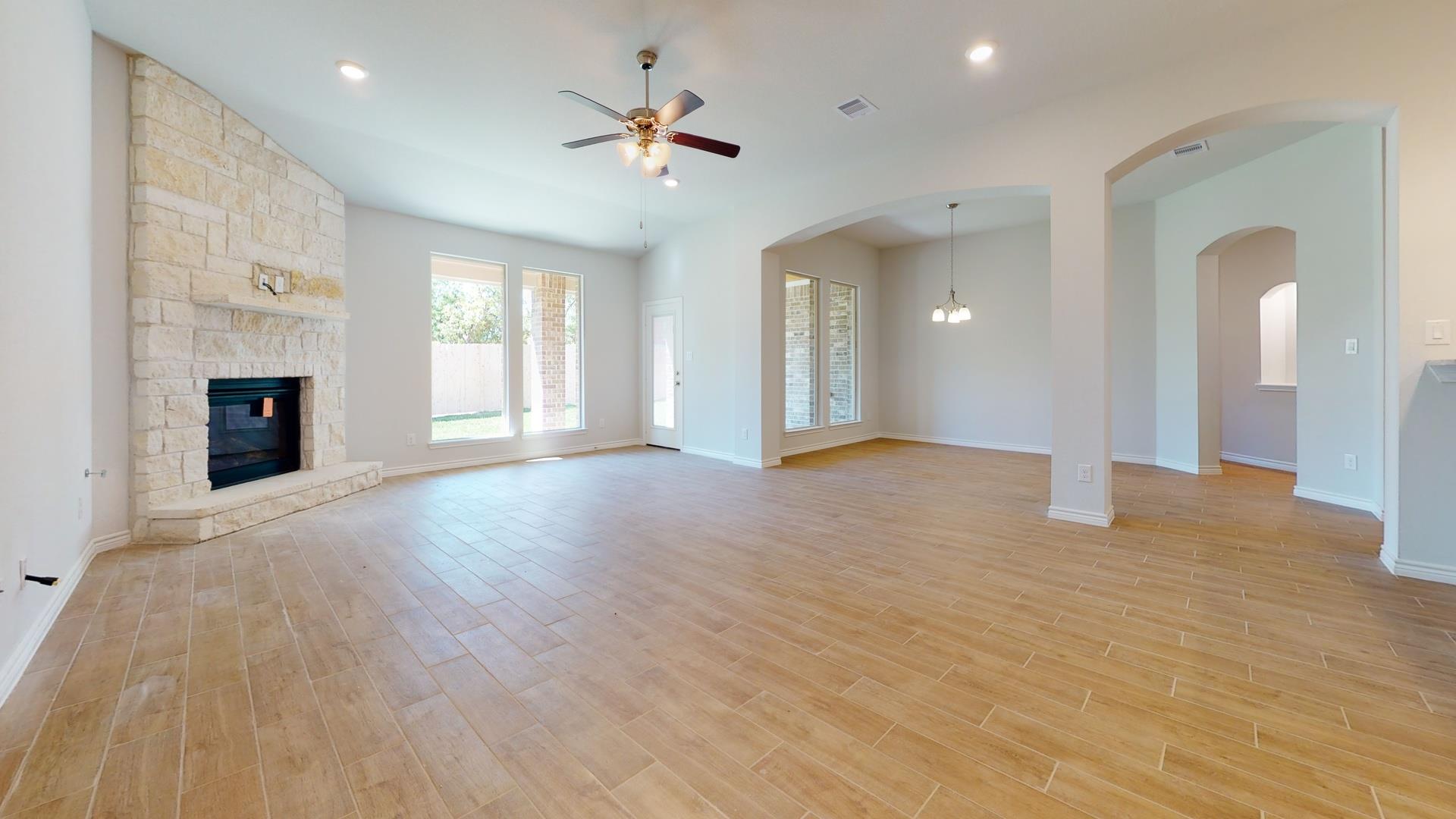 14089 Carsten Loop, Salado, TX 76571