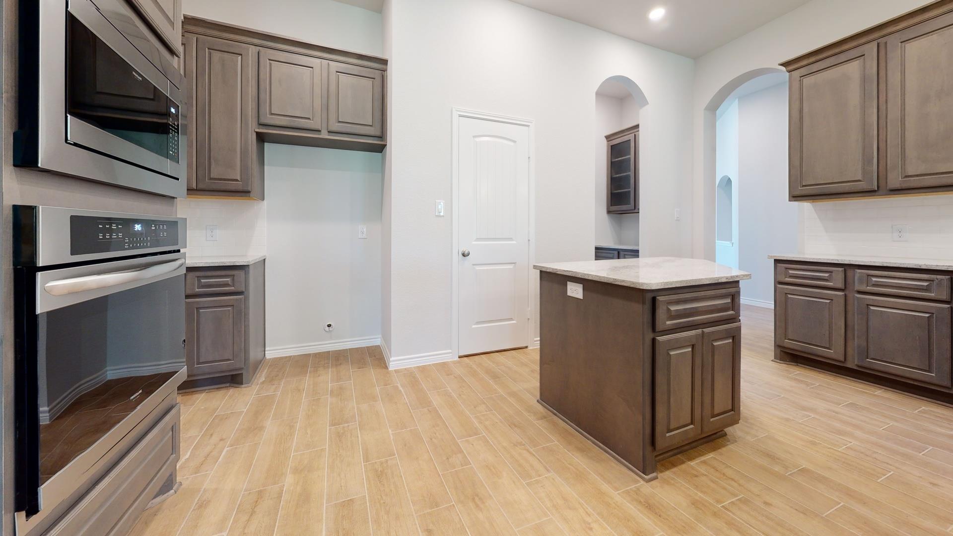 14089 Carsten Loop, Salado, TX 76571