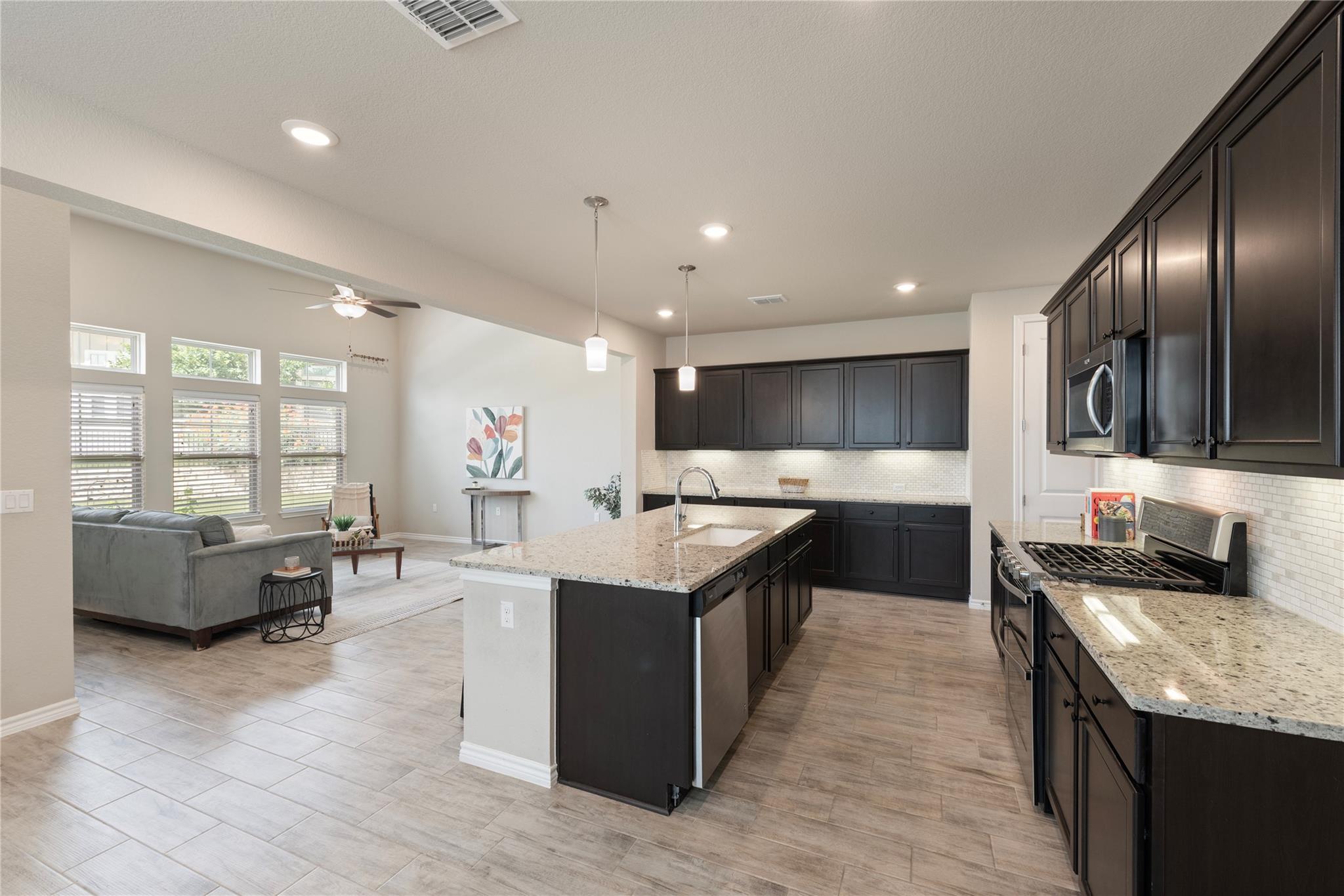 121 Bolivar Way # 101, San Marcos, TX 78666
