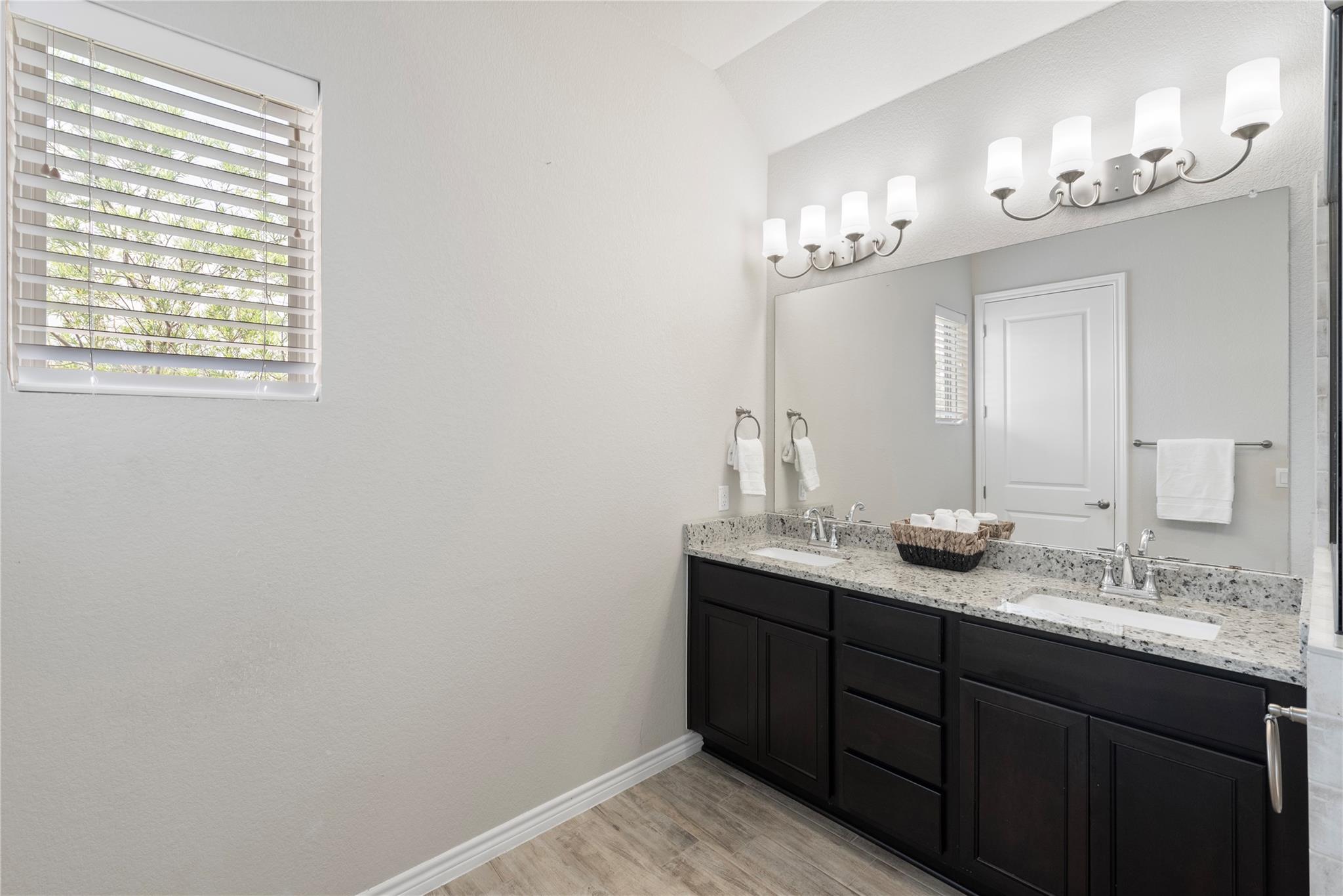 121 Bolivar Way # 101, San Marcos, TX 78666