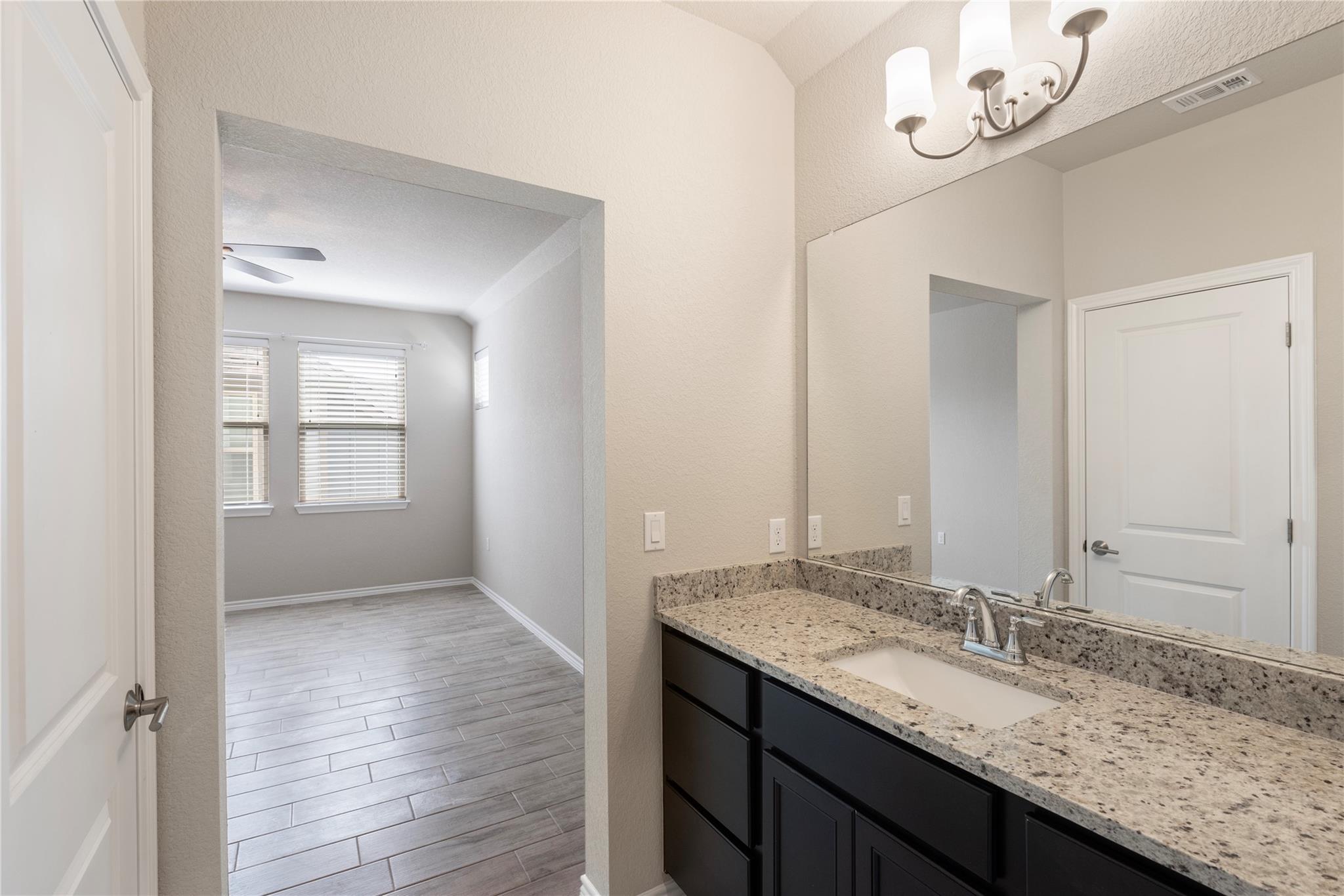 121 Bolivar Way # 101, San Marcos, TX 78666
